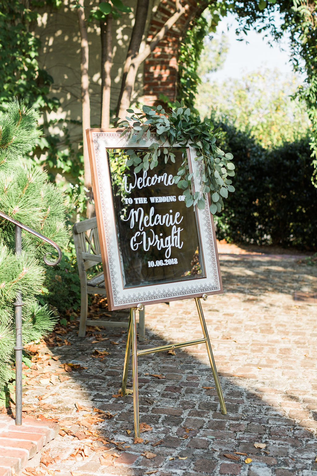 Melanie&WrightWedding_RusticWhite_189.jpg