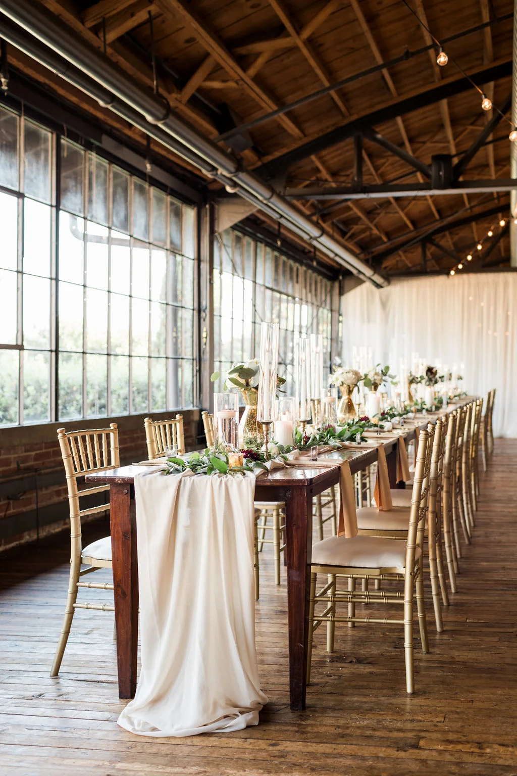Melanie&WrightWedding_RusticWhite_360.jpg