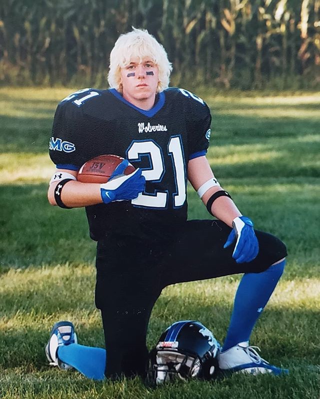 From bleaching his hair to standing by the bleachers, he has come a long way since high school! Do you know who this SportsPlus athletic trainer is?
#BleachedHairDontCare #NATM2019 #ChooseSportsPlus #ChoosePT #ATsAreHealthCare