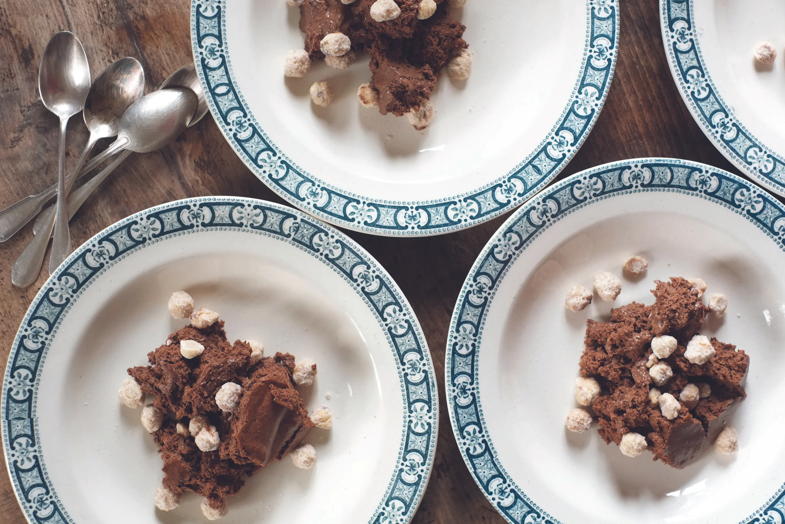 recette-mousse-chocolat-pralines.jpeg