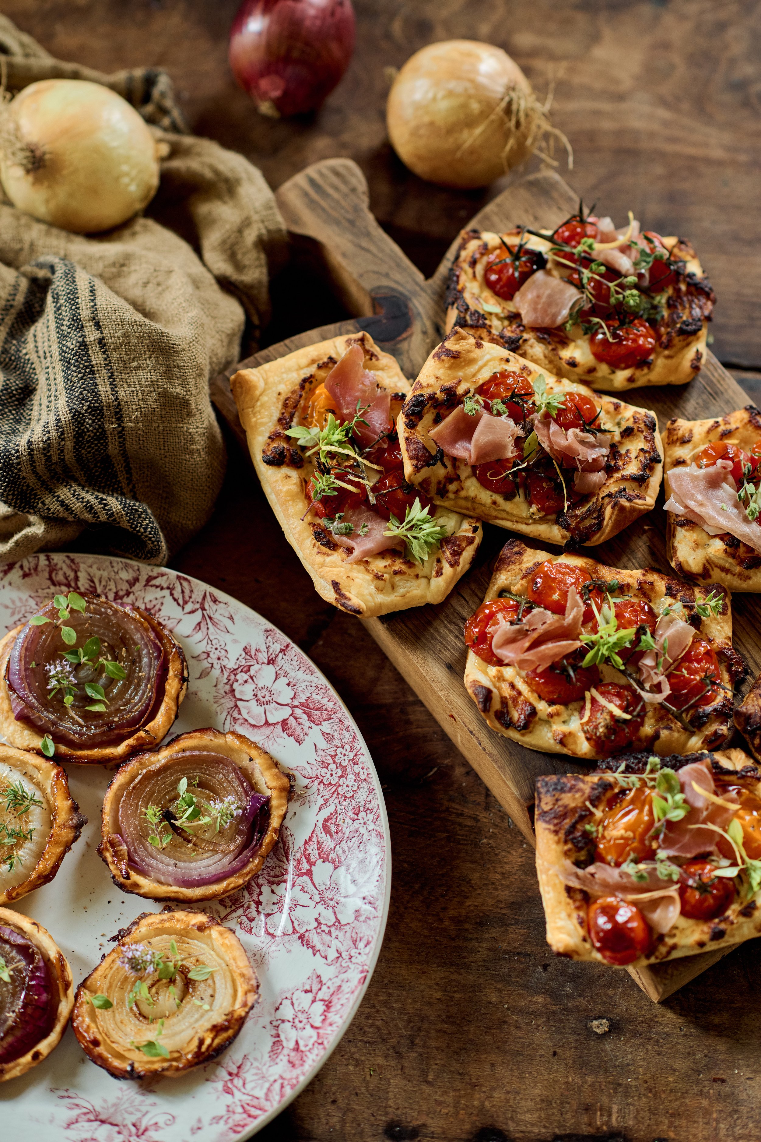 Tartelettes aux tomates cerises &amp; aux oignons