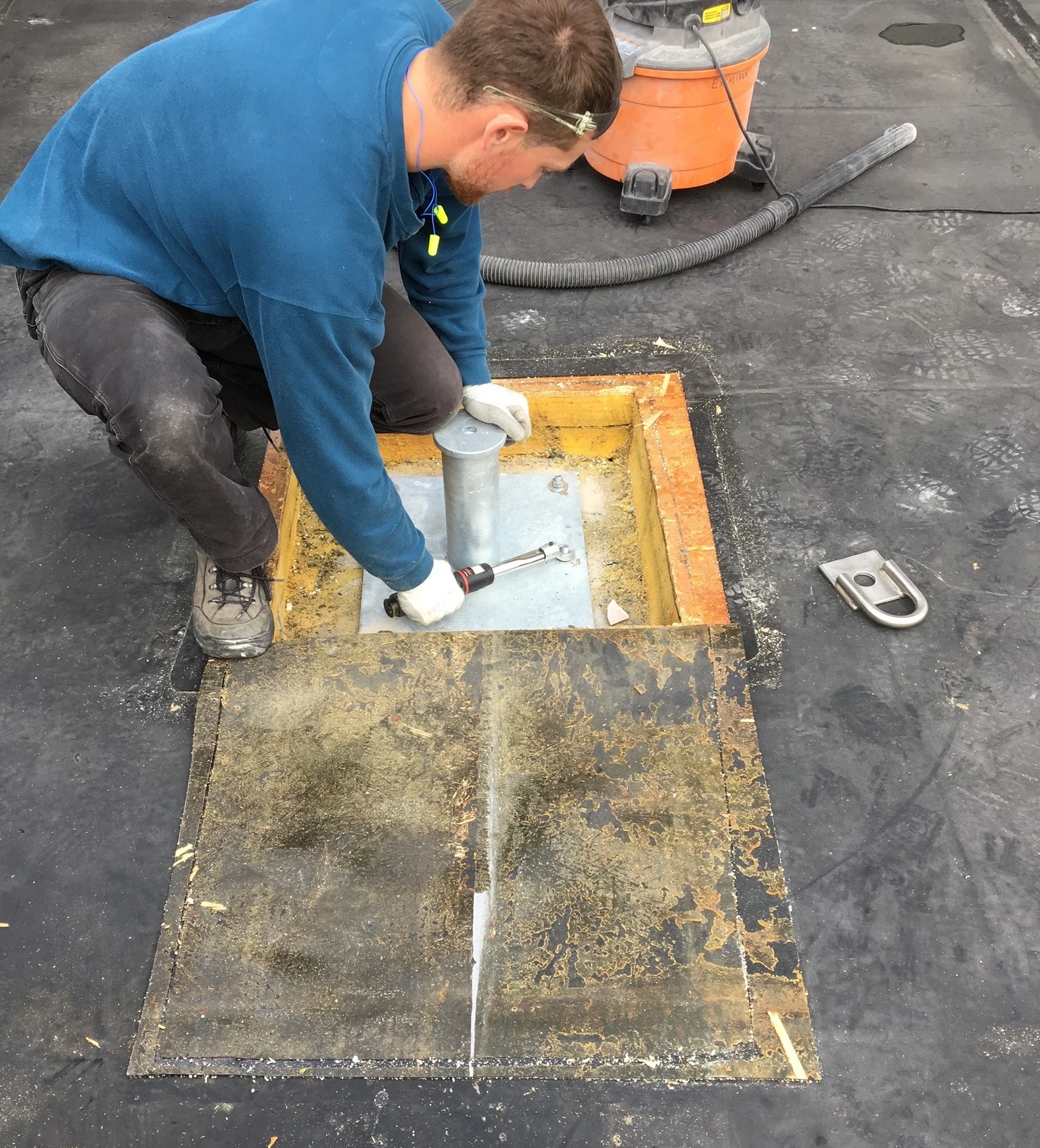 Single Point Anchor Installation