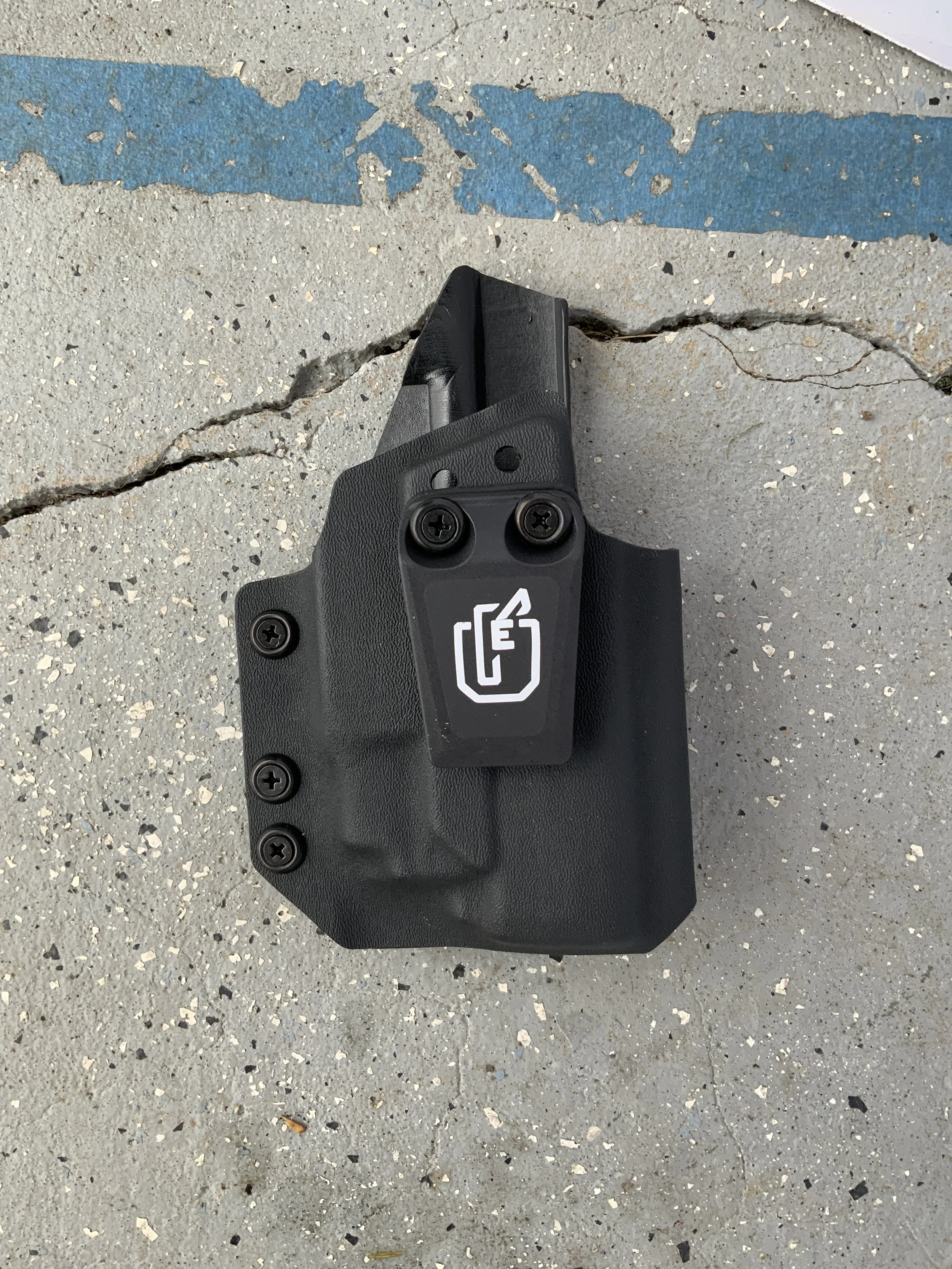 BLEM - Iwb - p320 3.9 w/ Olight mini Valkyrie