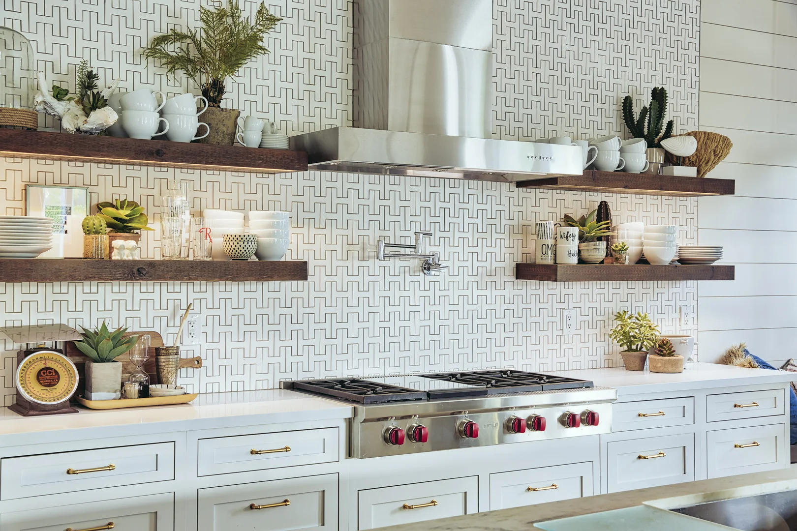 Bungalow Furniture & Accessories - Scottsdale, AZ - Kitchen