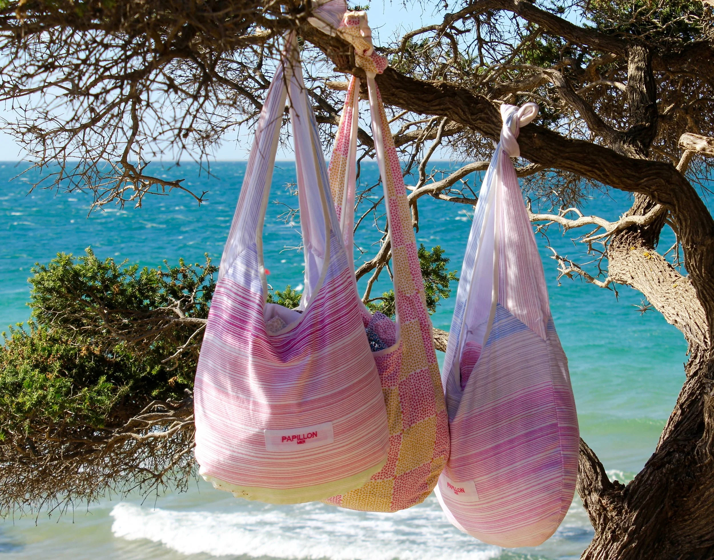 Summer Totes Product Code: 13AFHSP Spectrum Haze, 13DFISCHPY Chess Y/P, 13B SOLD OUT