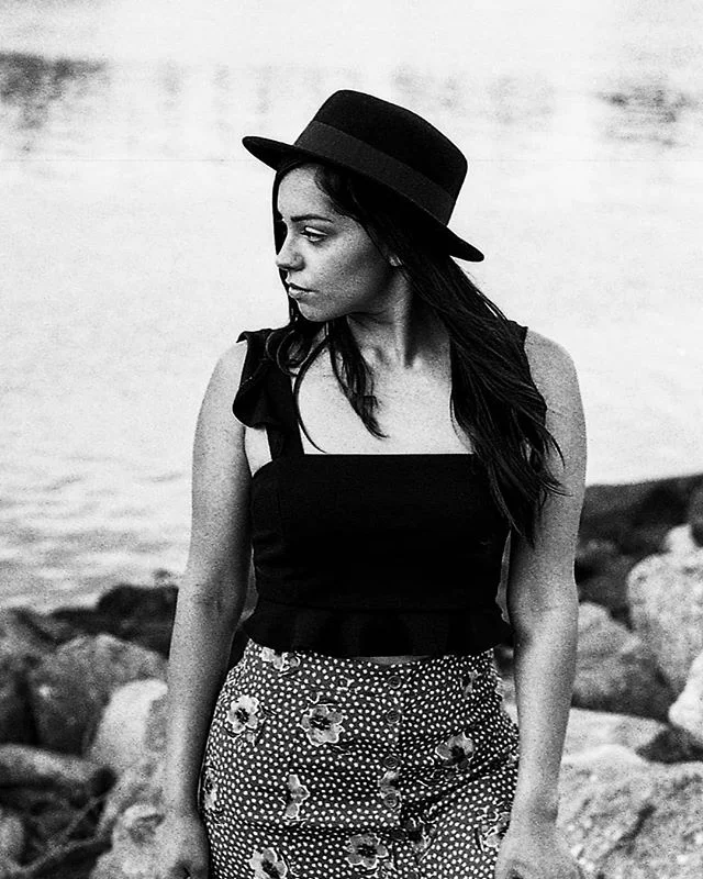 Classic Hollywood with @itsliiiiz 
This was my first time using #ilfordfp4 it might be my new favorite! 
#filmphotography #blackandwhitephotography #blackandwhiteportrait #film #35mm #ilford #portraitphotography #portraitphotographer #portrait #photo