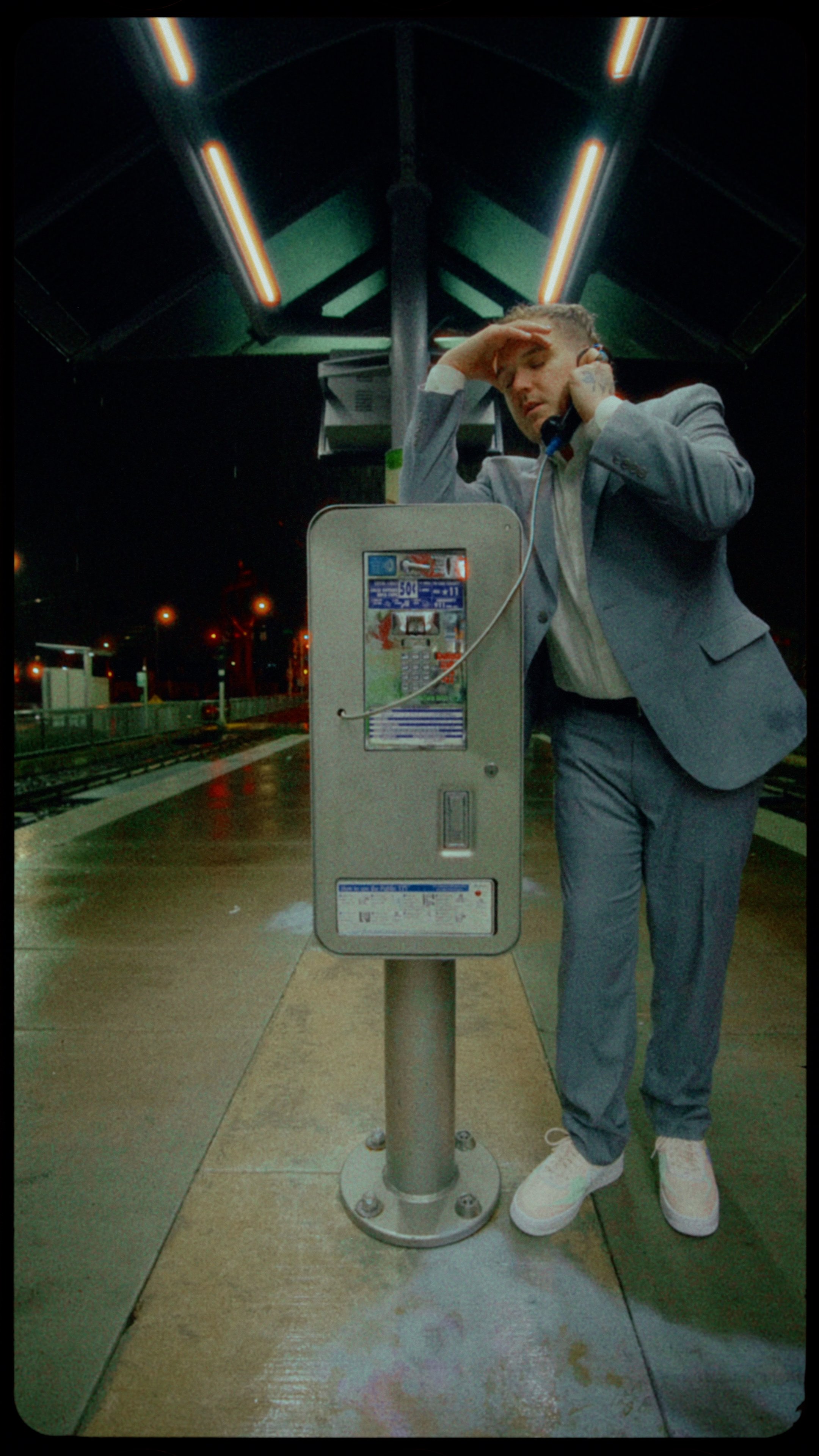 2AM Music Video V1.00_14_23_08.Still007.jpg