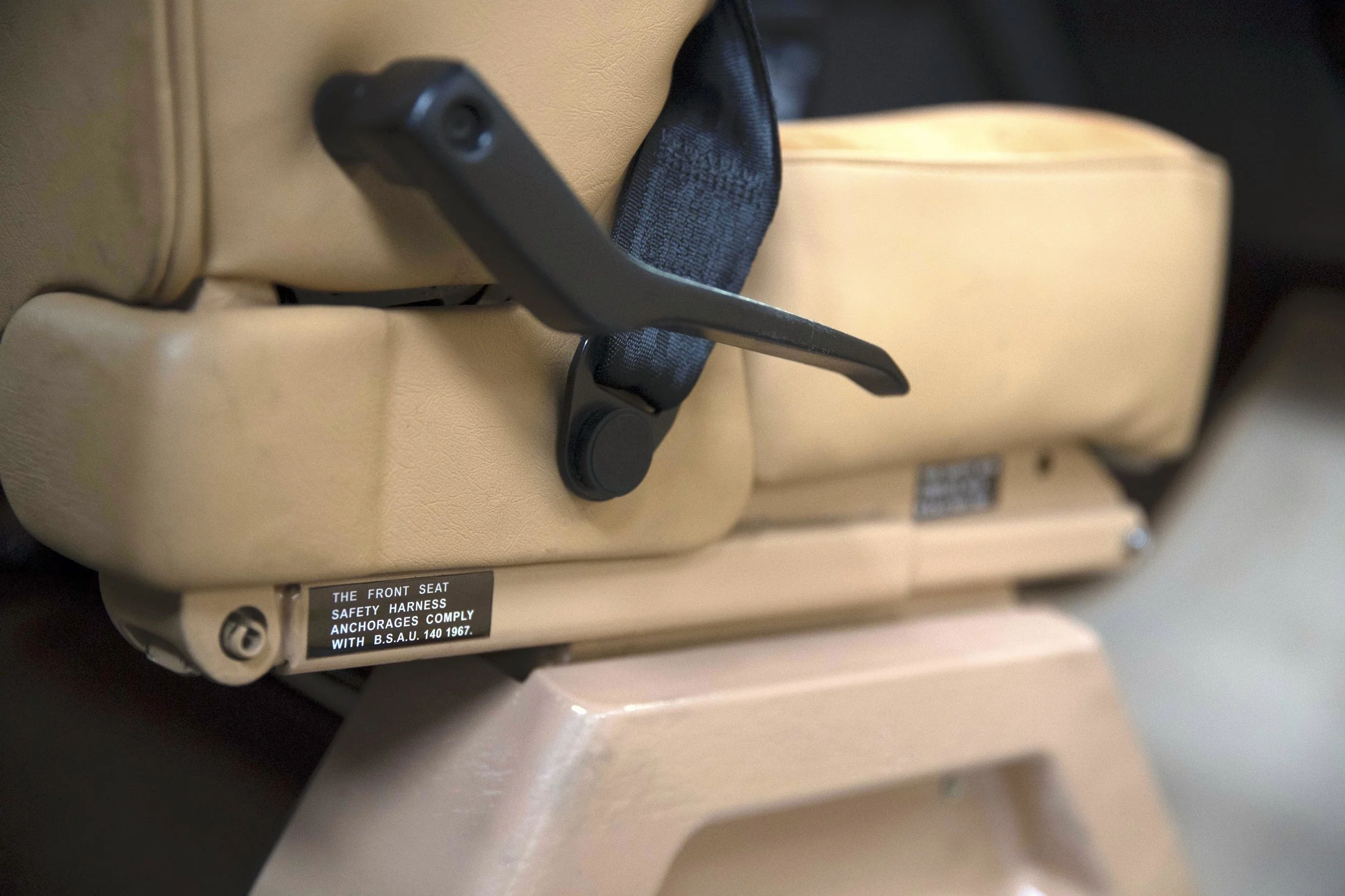 1973 Range Rover V8 — Legacy Overland