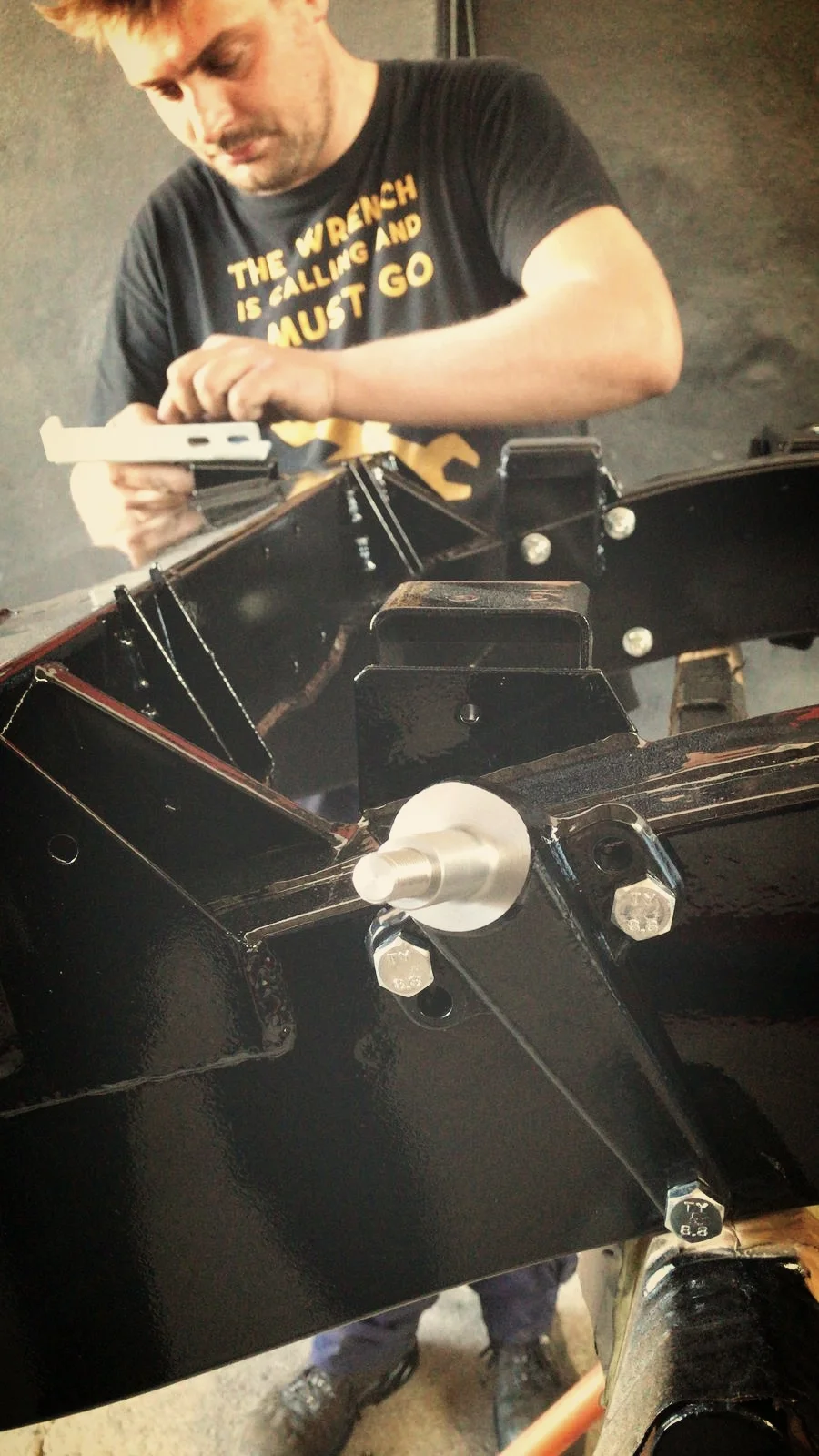 All new hardware adorns a perfectly restored Defender 90 frame. Galvanization, prepping and careful painting applies here as well.