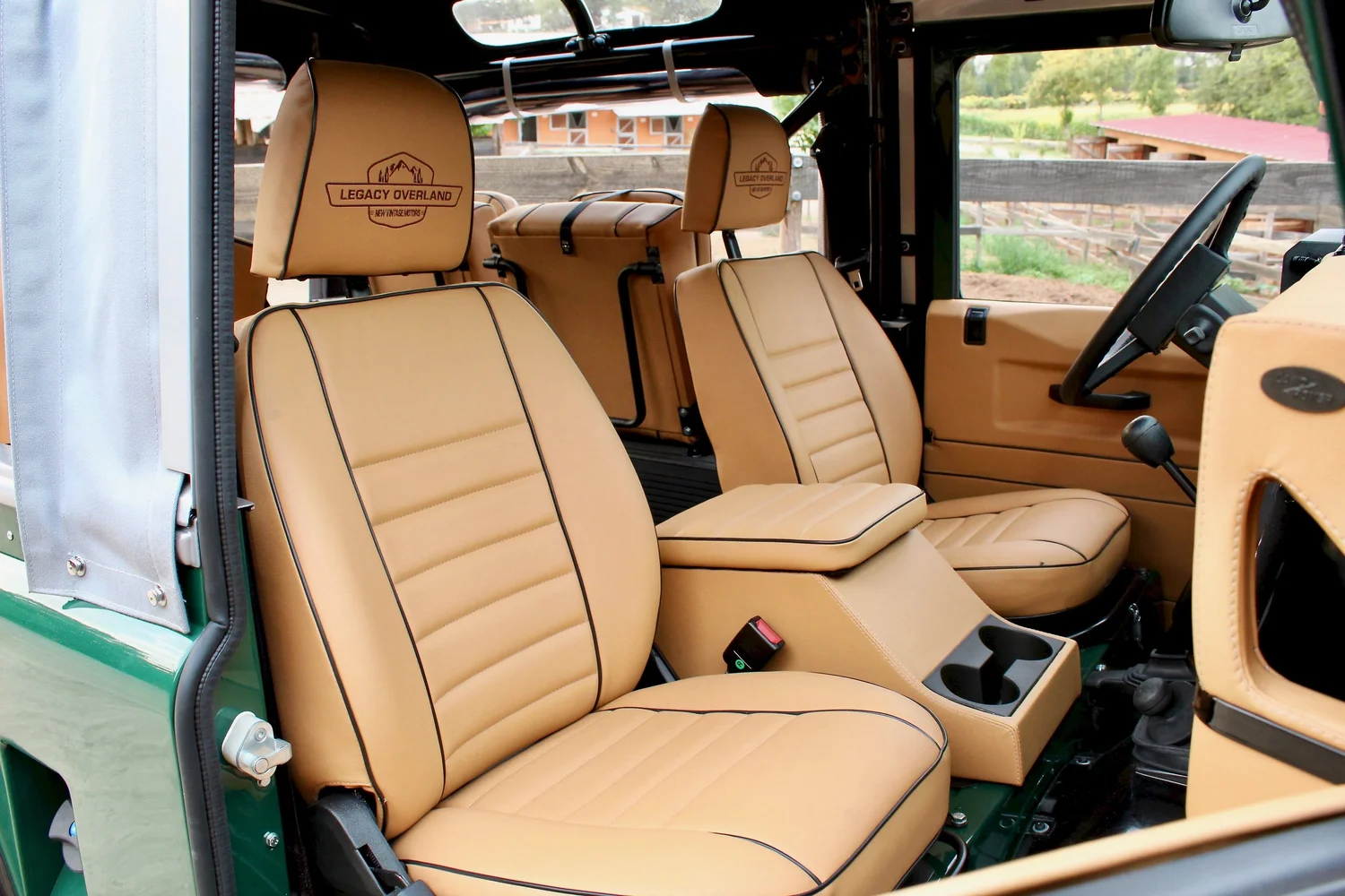 Defender 90 3.5L V8 Town & Country Edition — Legacy Overland