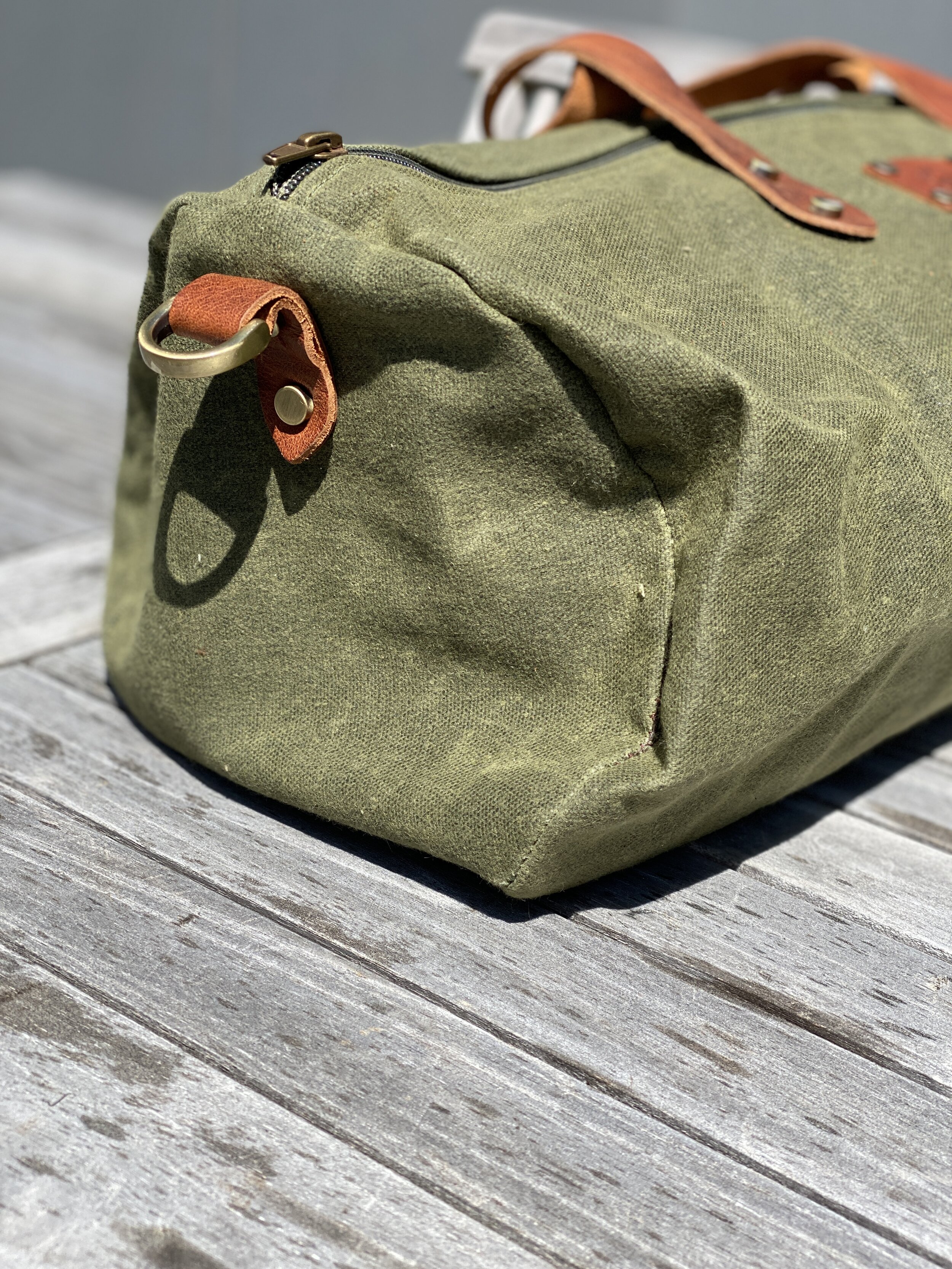 Vintage Adventurer Small & Crossbody Bag – Myra Bags