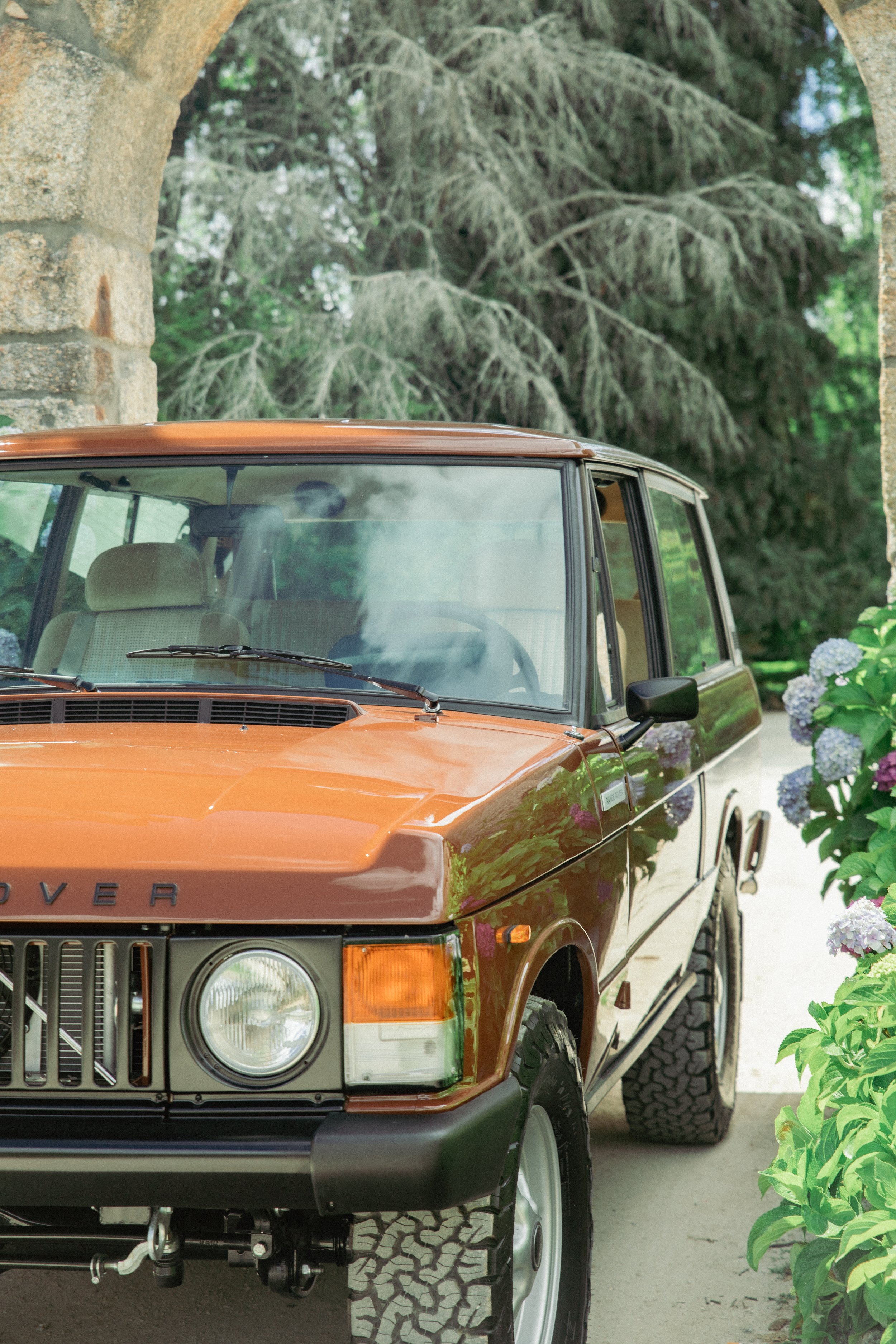 1985 Rane Rover Front Guard 1985 Range Rover Classic (Project Cassis) — Legacy Overland