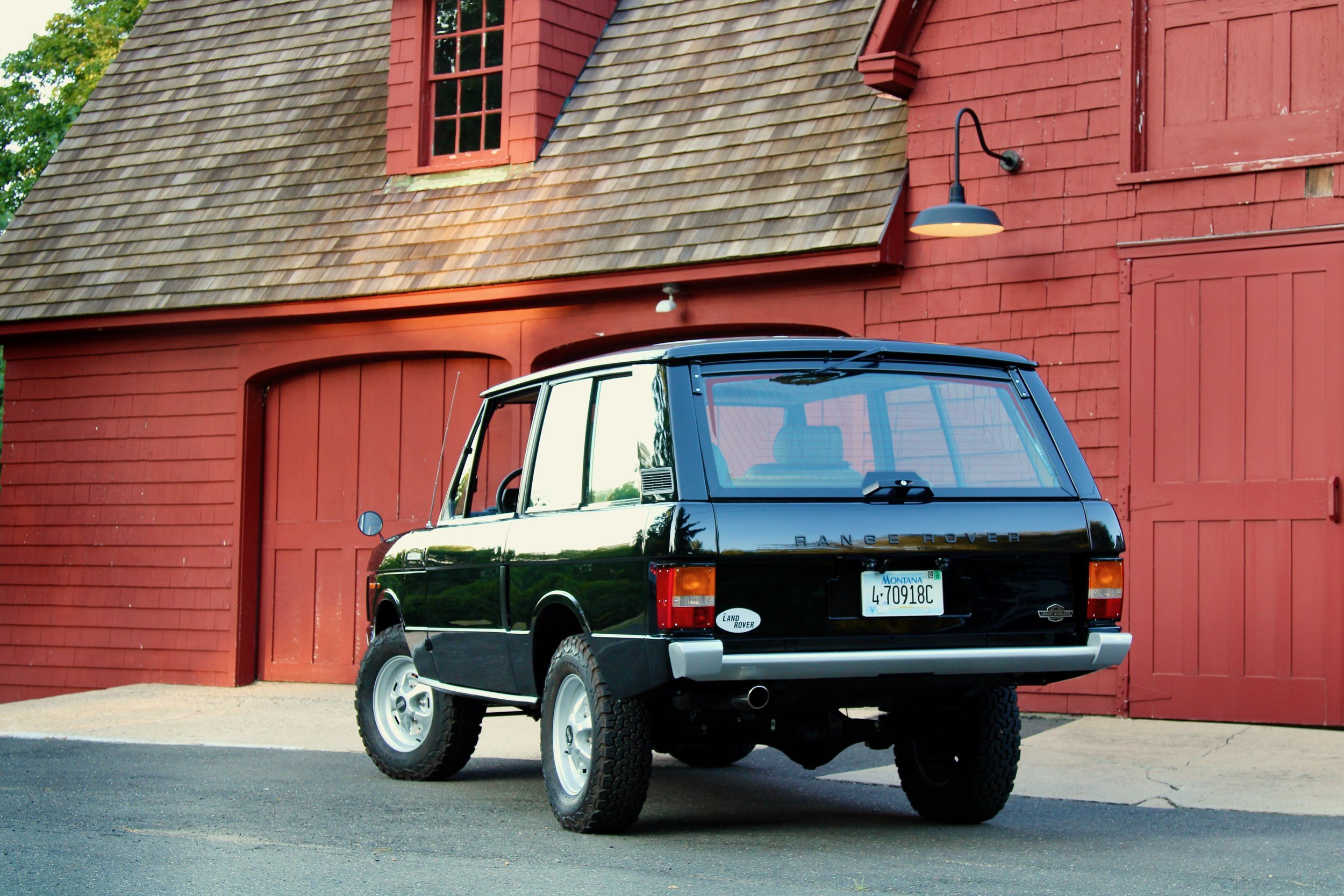 1975 Range Rover Classic LS3 6.2L V8 6-speed automatic