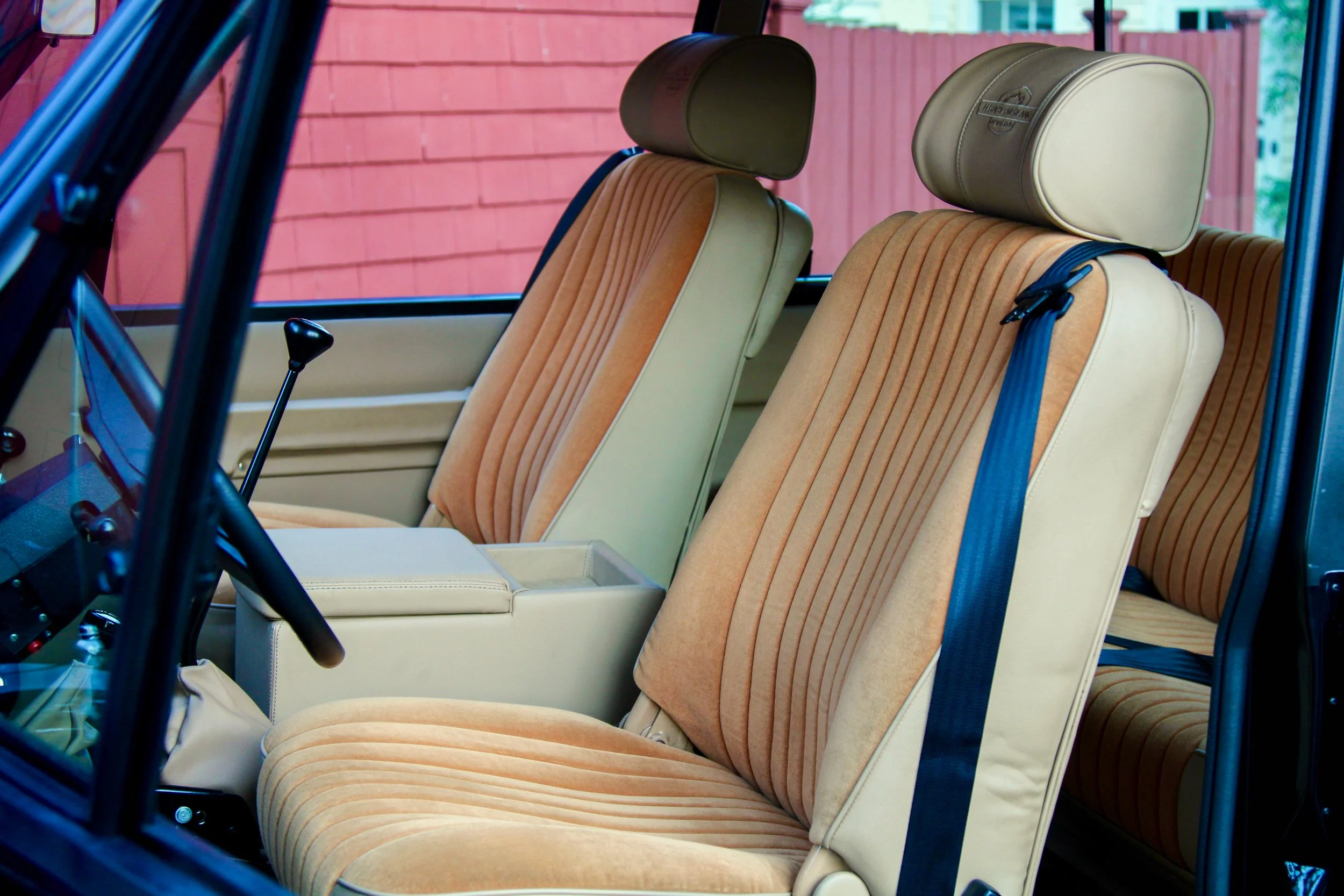 From Guts to Glory: Restoring a 1975 Range Rover Classic — Legacy Overland