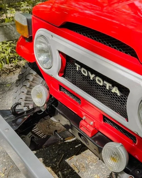 Some iconic details on the FJ40. 

#toyota #fj40 #tlc #landcruiser #fj #overland #vintage #classic #iconic