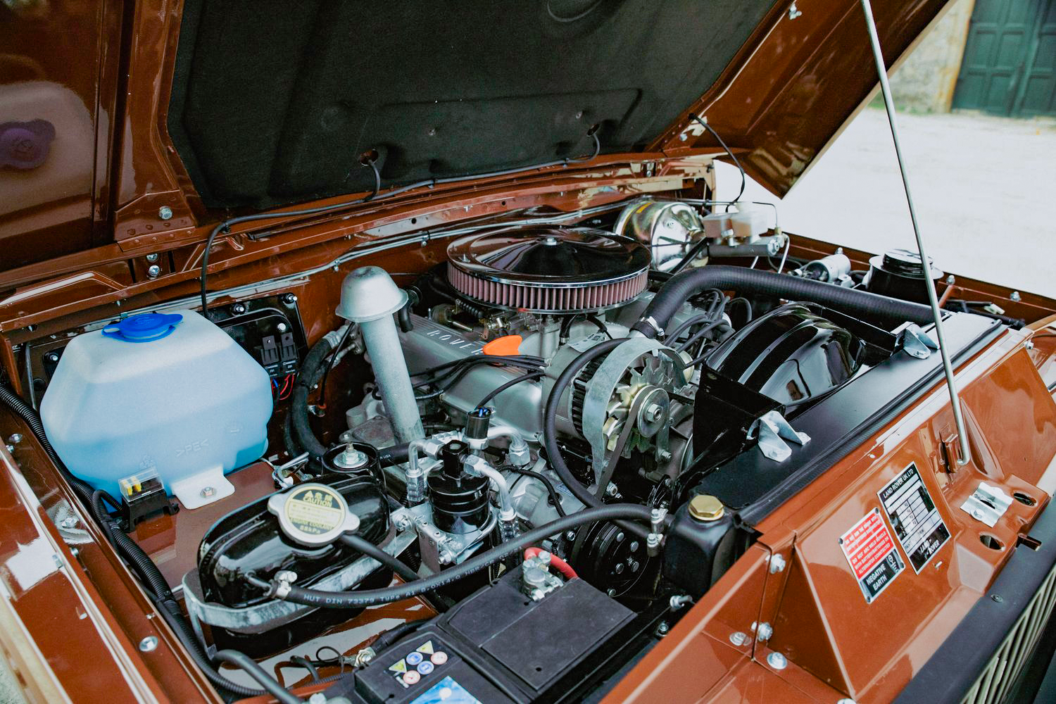 The Art of Restoring a Range Rover Classic: Craftsmanship, Performance ...
