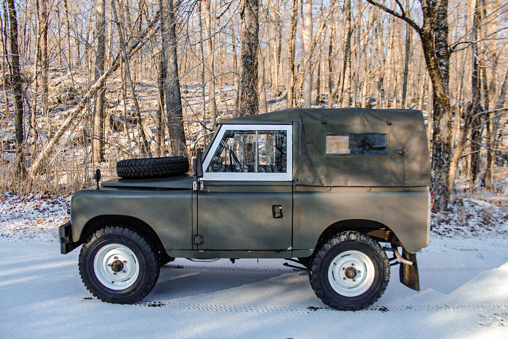 Mastering the balance between patina and modern upgrades in Land Rover ...