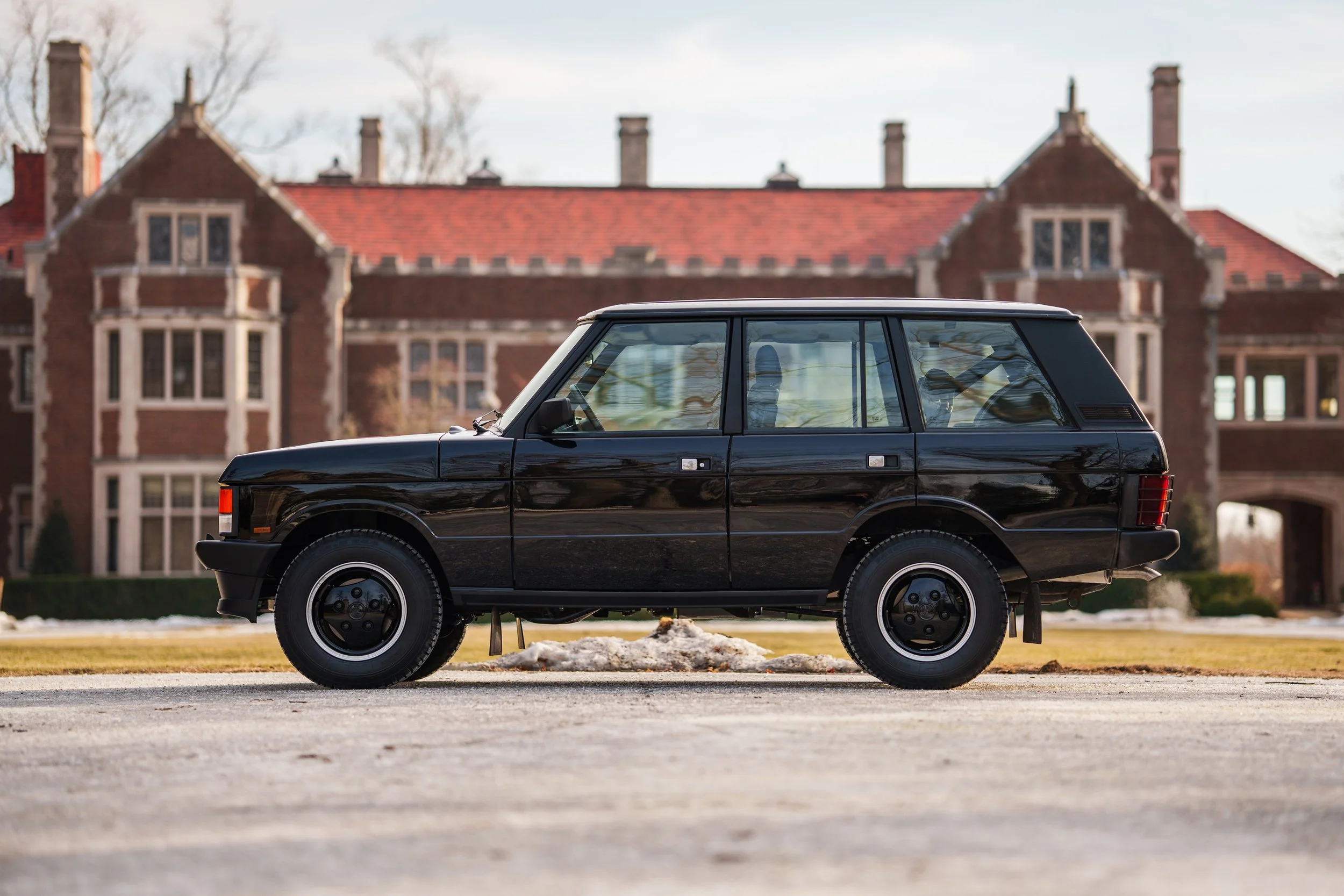 Rob Marsden Range Rover Restoration & Build Gallery — Legacy Overland