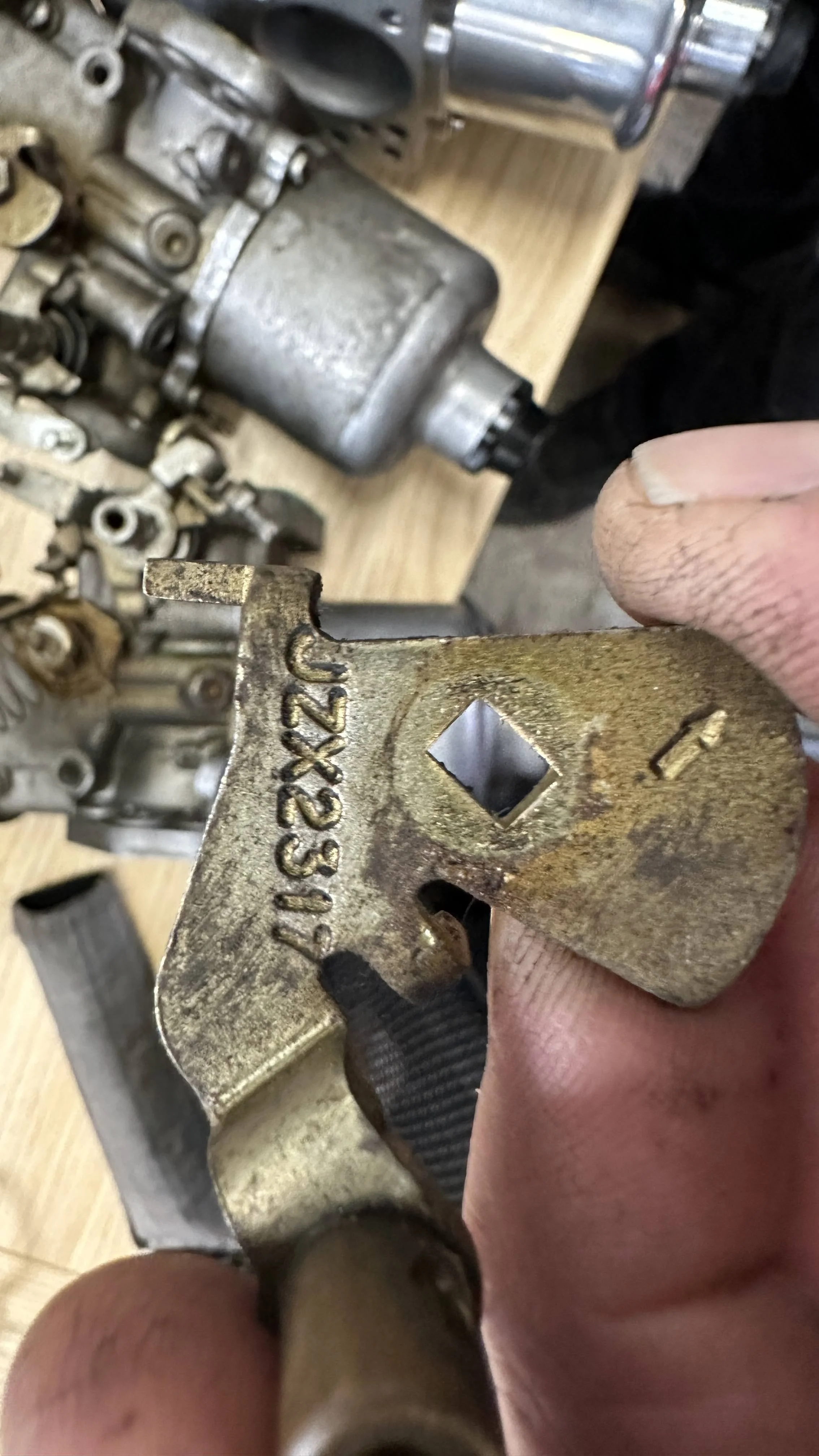 LegacyOverland_1975_RangeRoverClassic_Dusty_Build_8.JPG
