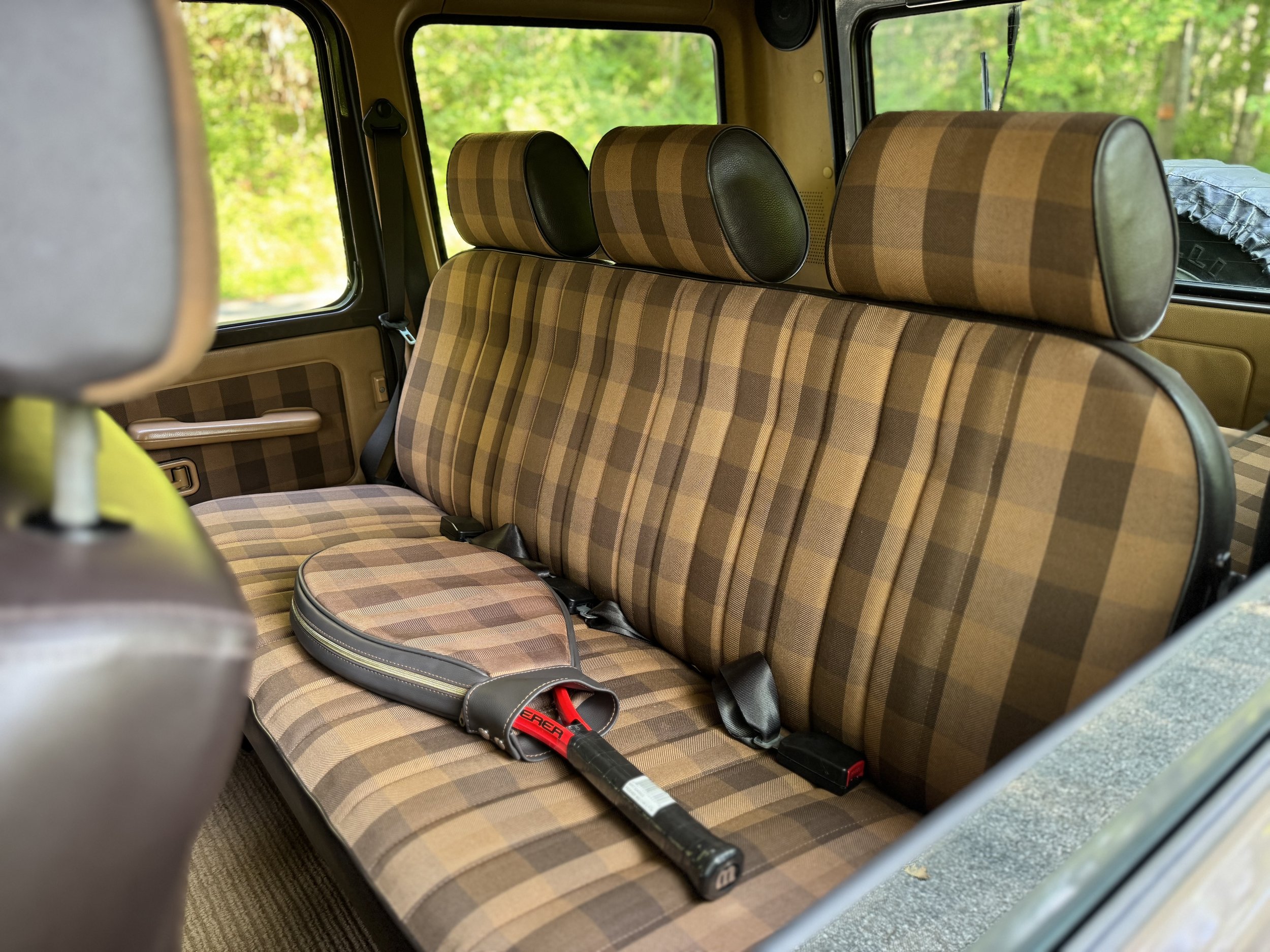 LegacyOverland_1986_Mercedes280GE_29.jpeg