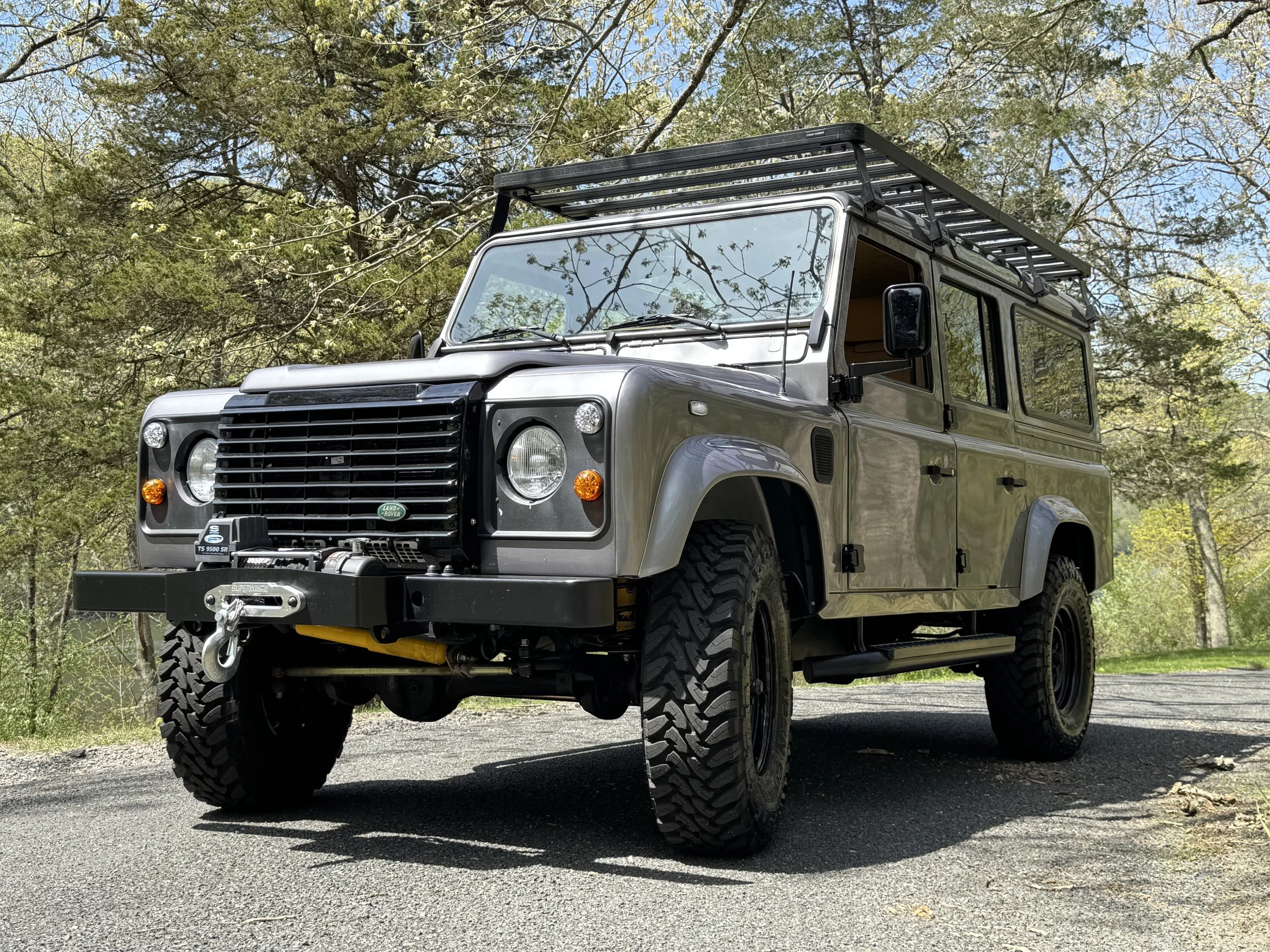 LegacyOverland_1986_LandRoverDefender110Cumins_Latorre_22.jpeg