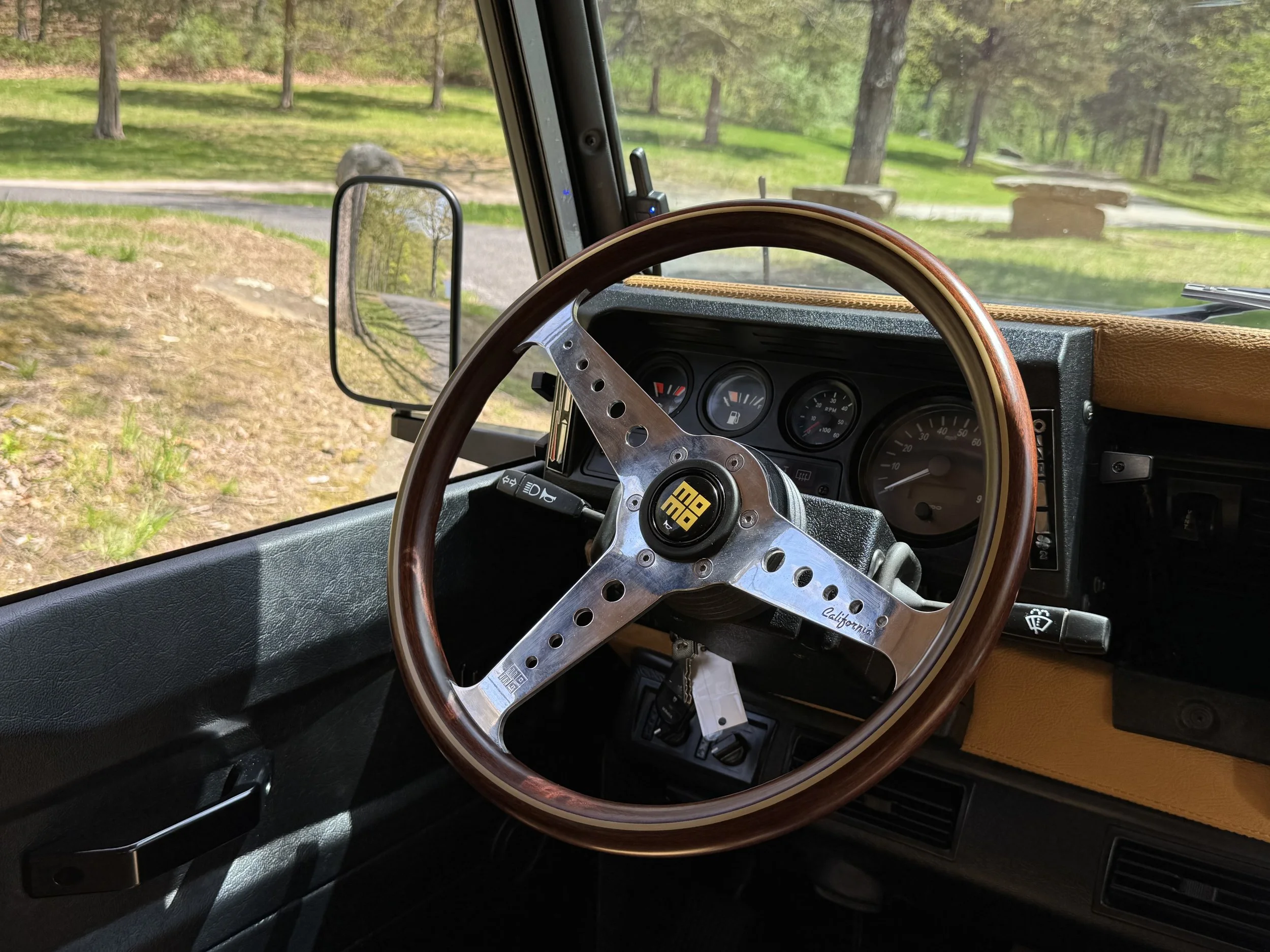 LegacyOverland_1986_LandRoverDefender110Cumins_Latorre_29.jpeg