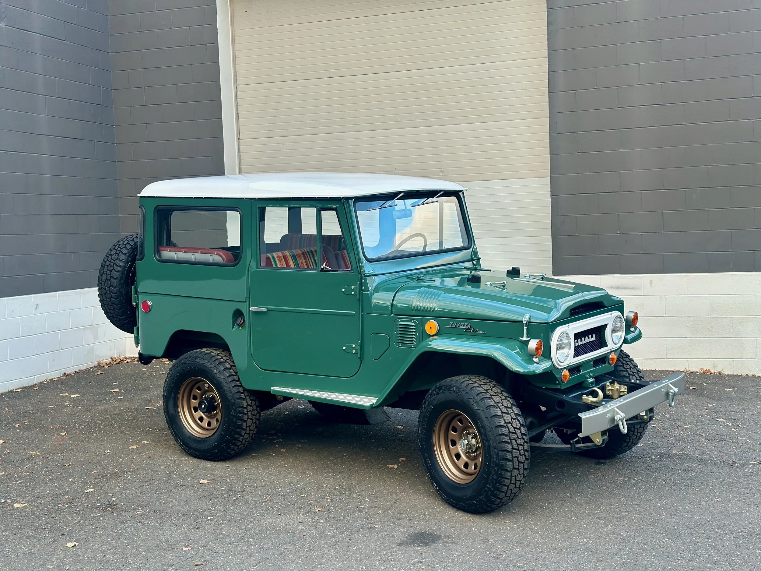 LegacyOverland_1969ToyotaLandCruiserFJ40_ProjectWayfaring_4.jpeg