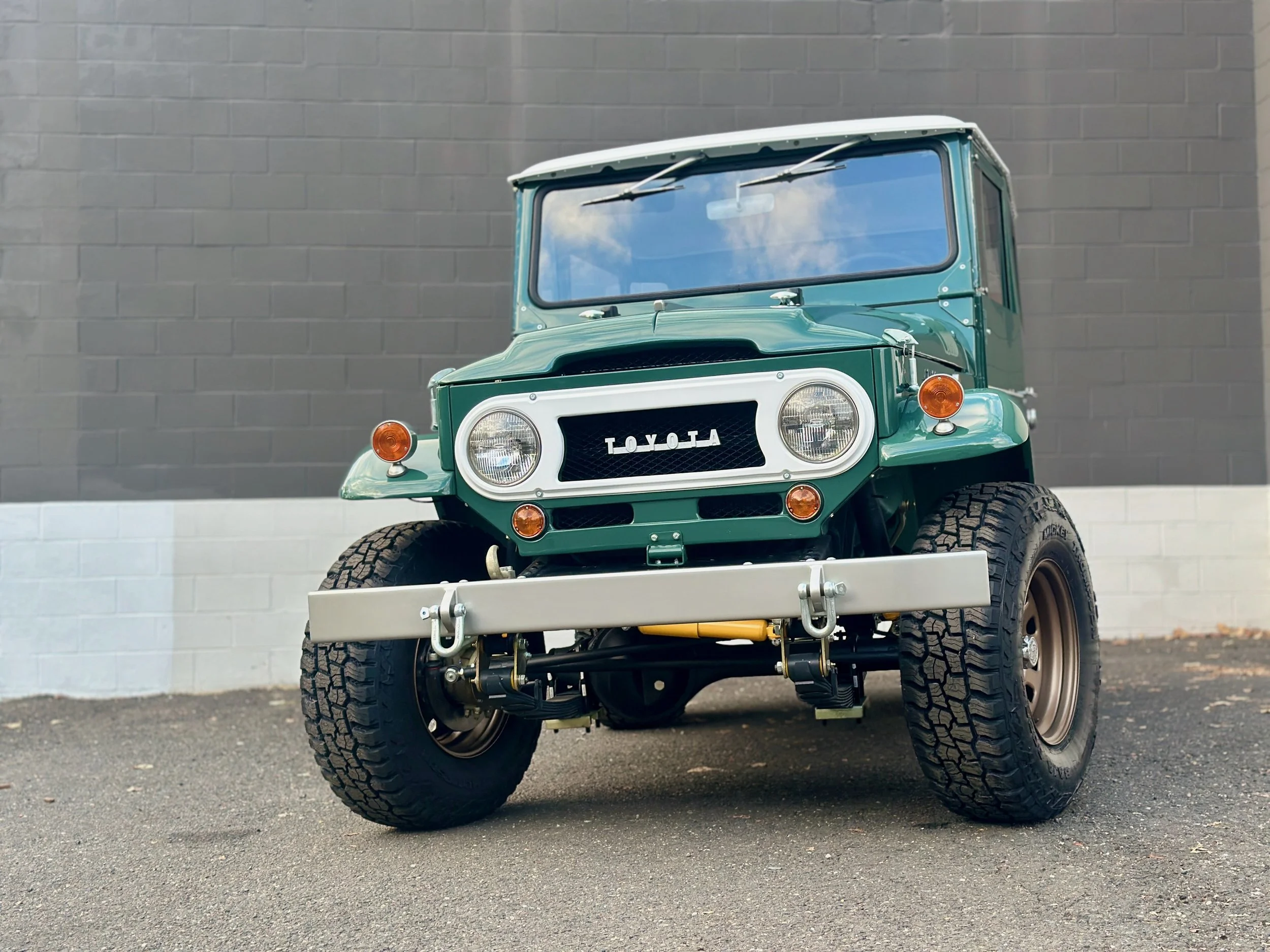 LegacyOverland_1969ToyotaLandCruiserFJ40_ProjectWayfaring_10.jpeg