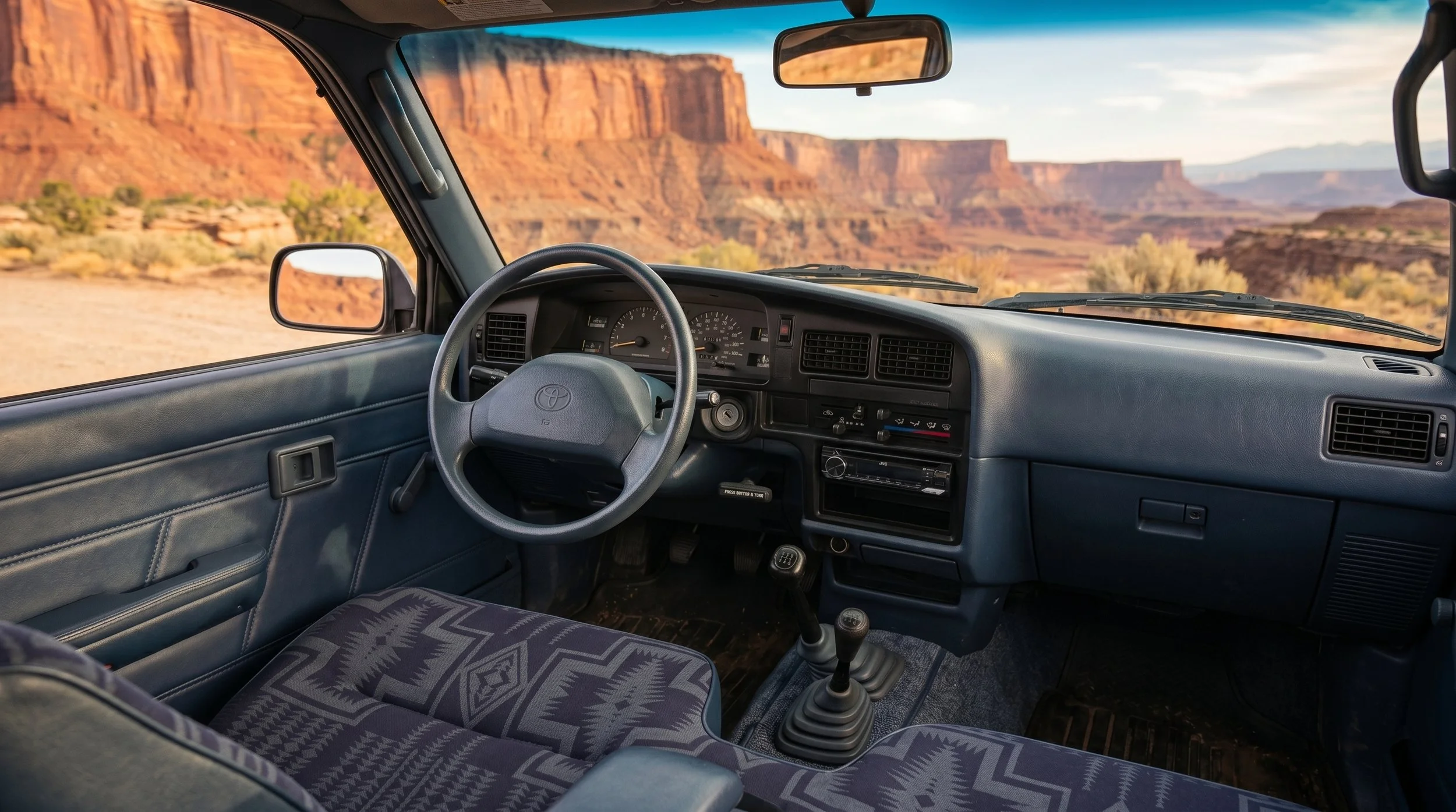 lo-littlebluetruck-tacoma-03.jpeg