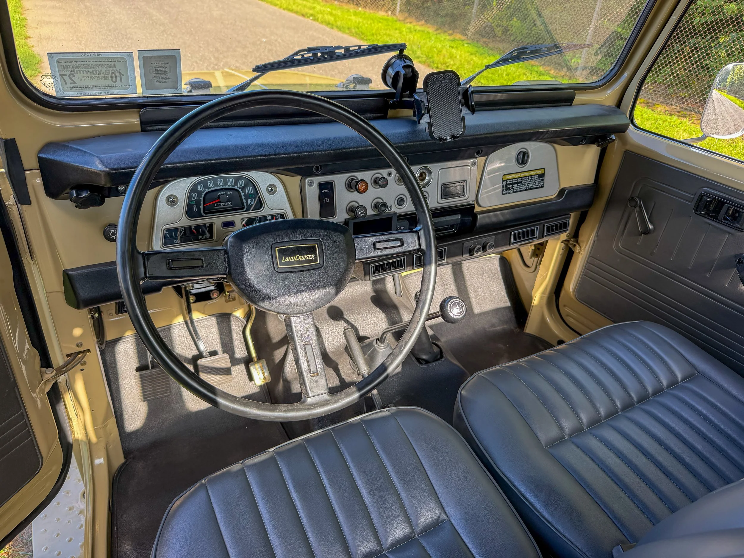 LO_Rocco_FJ45-_02.jpg