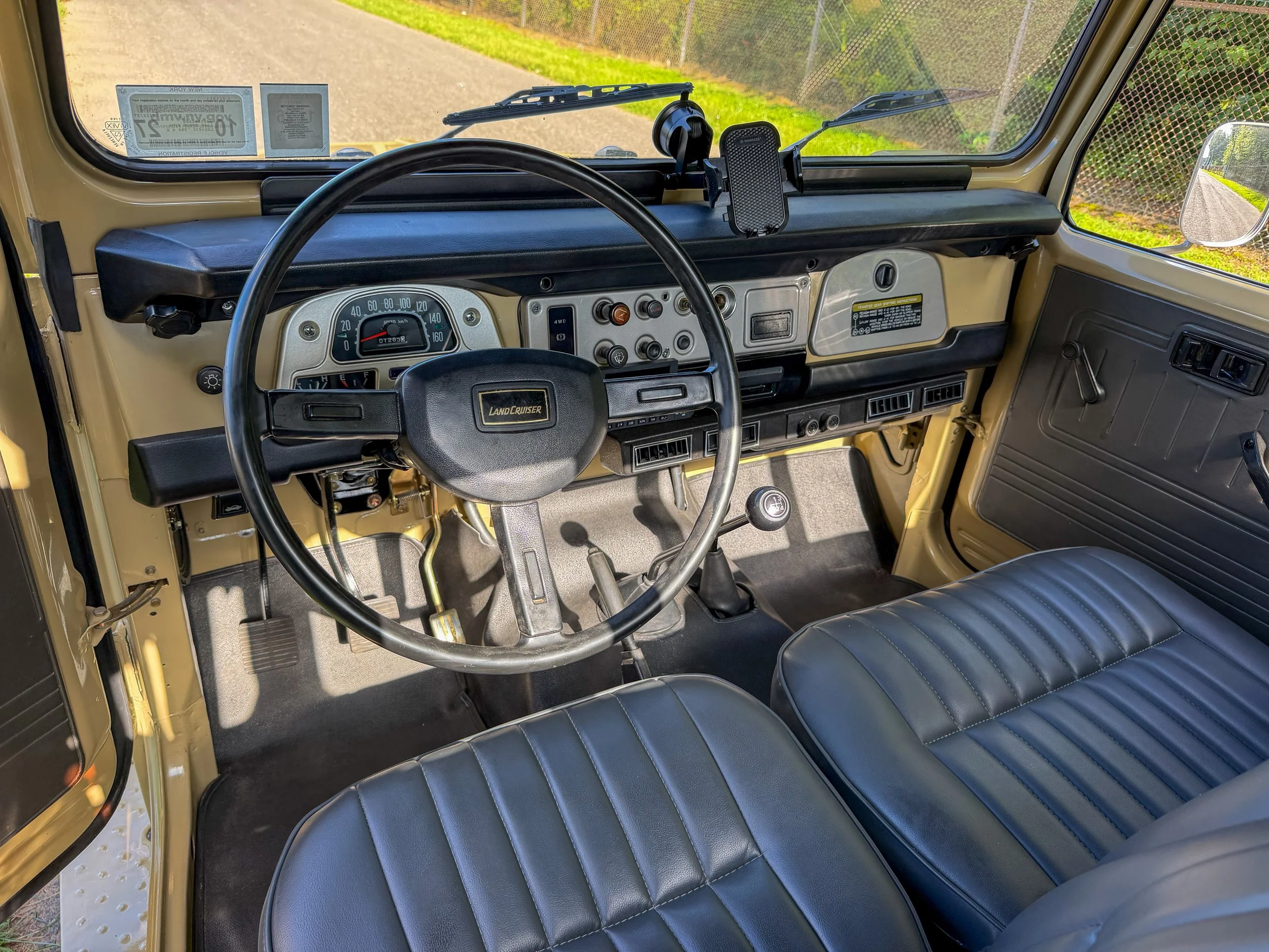 LO_Rocco_FJ45-_03.jpg