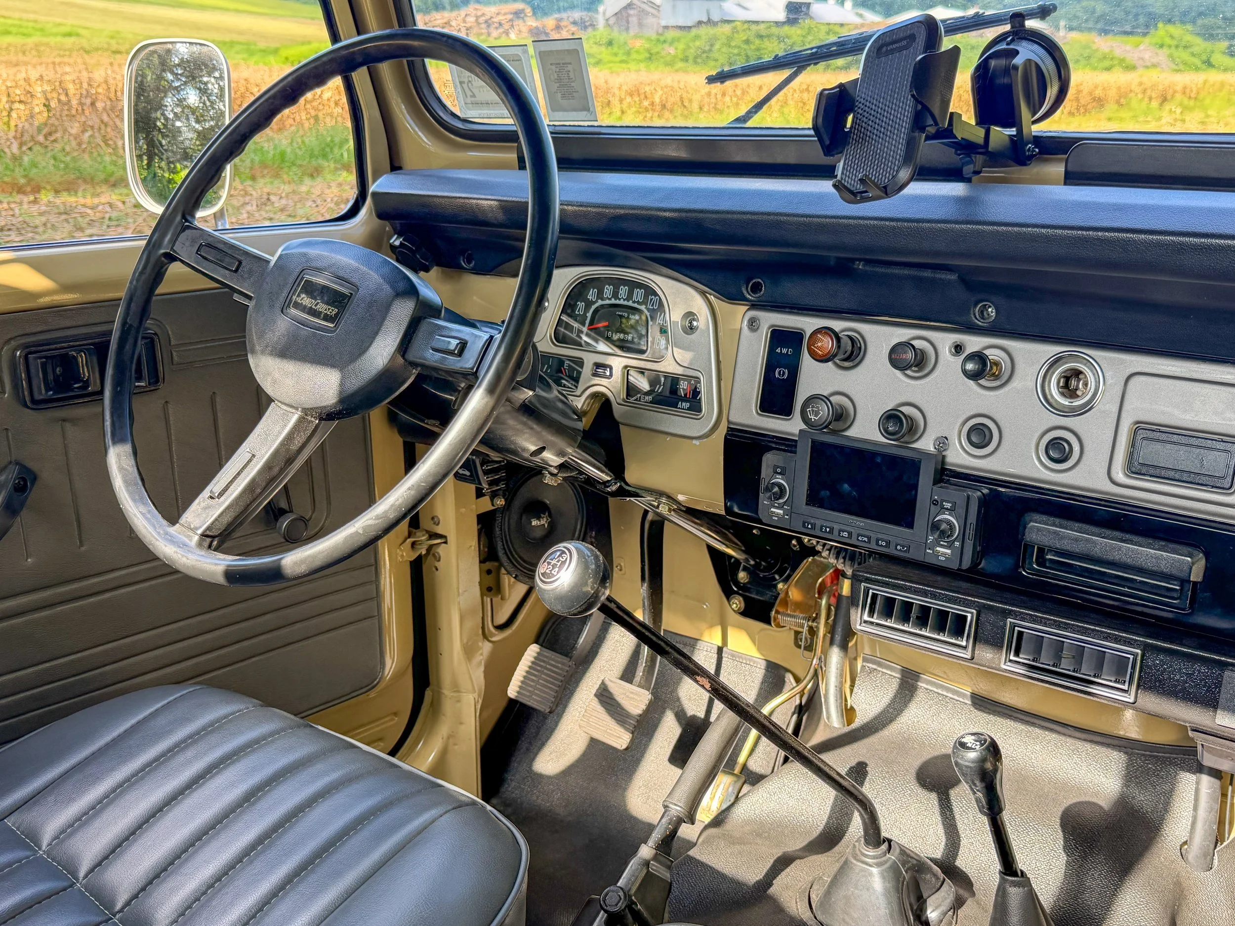 LO_Rocco_FJ45-_07.jpg