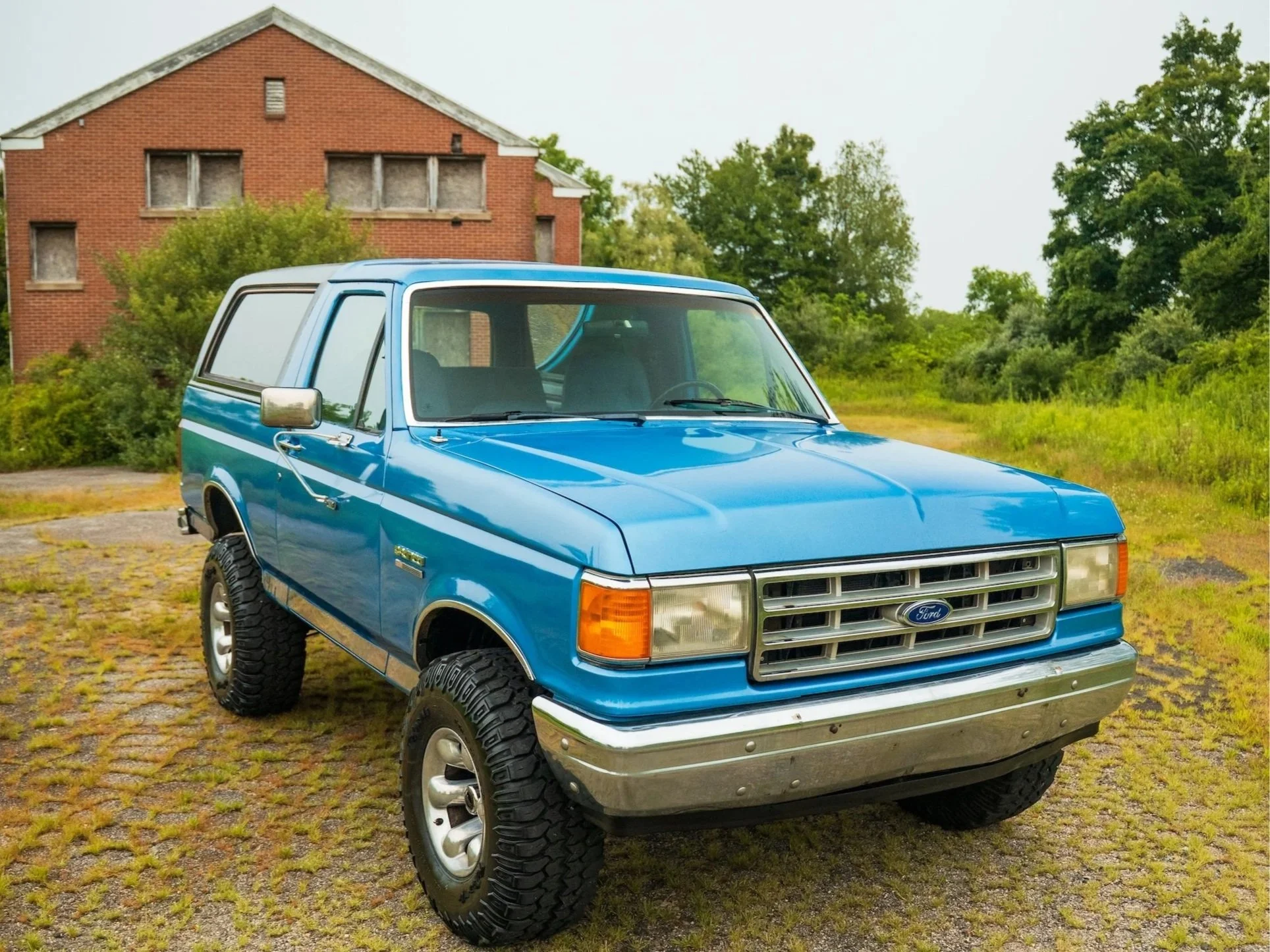 LegacyOverland_1988_FordBronco_ProjectRollins_30.jpg