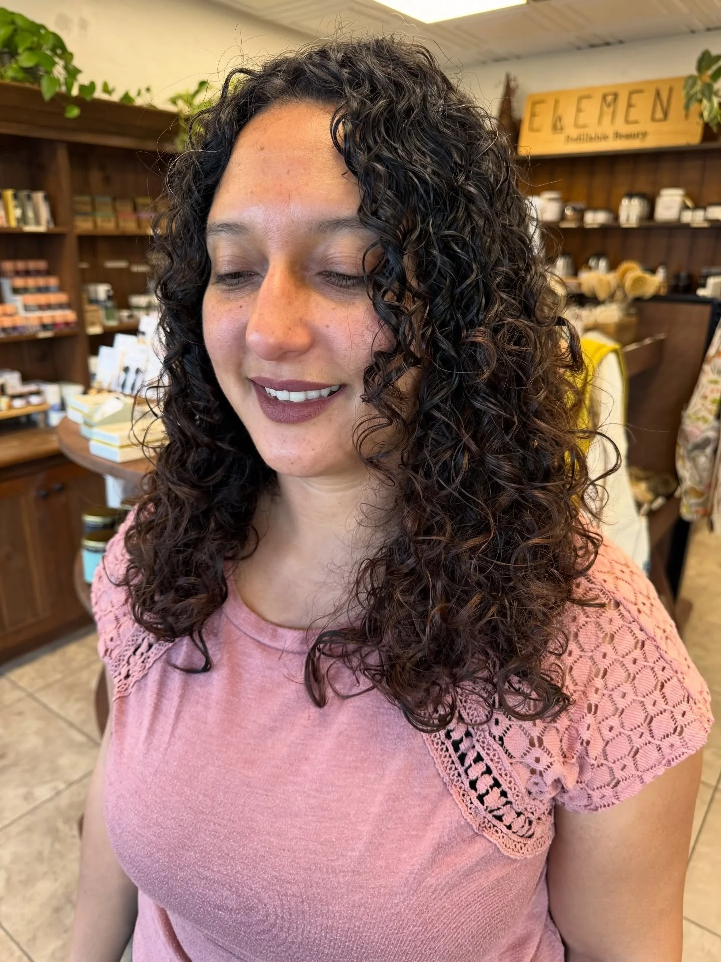 Happy first day of spring! Here we have some spring hair inspo from our lovely stylists. We&rsquo;re loving warm tones, short cuts, and bright blondes this season🌼🌷

Book an appointment now through the link in our bio✨

#sandiego #sandiegohairstyli