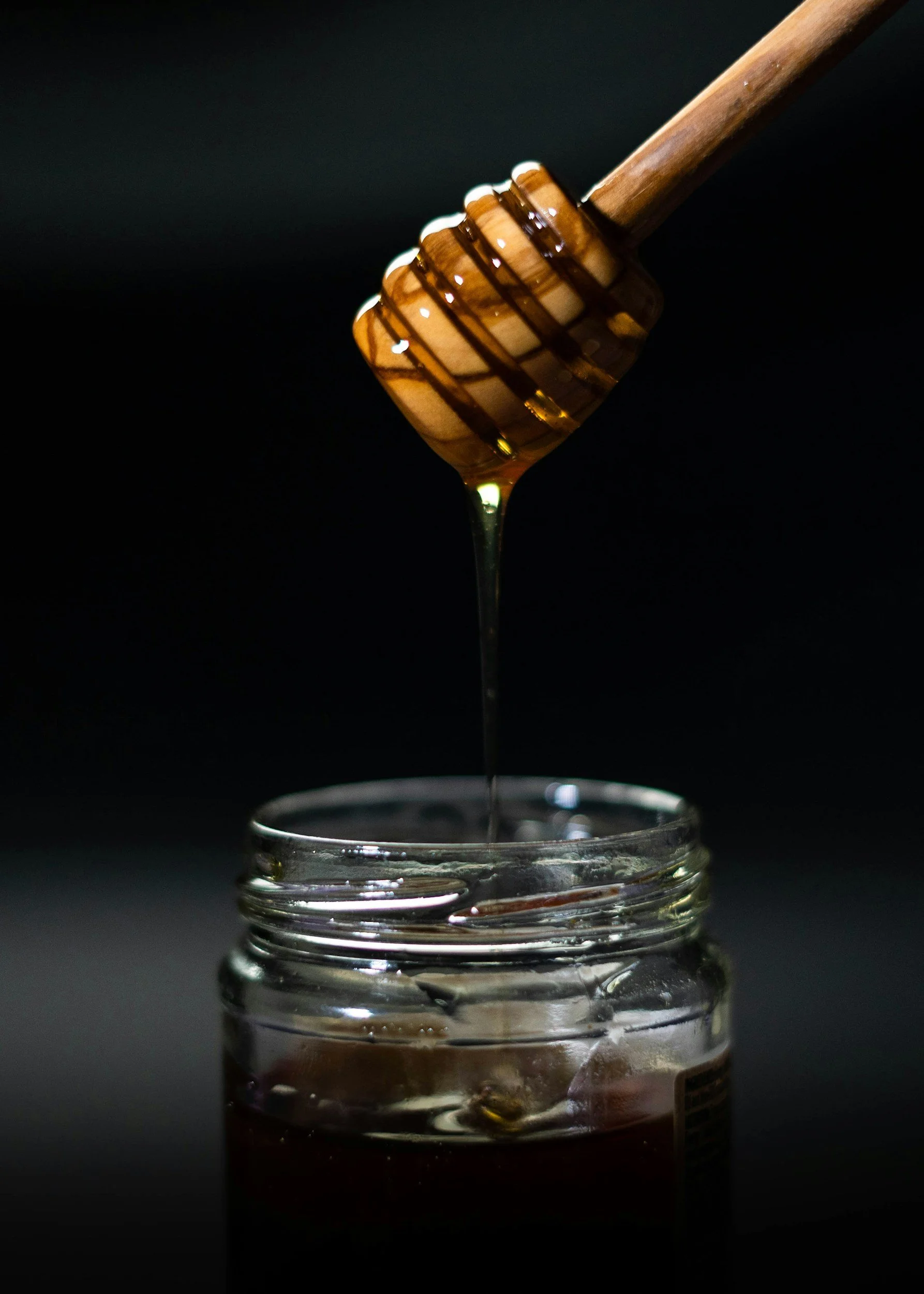 The Sweet Benefits of Local Honey and Maple Syrup: A Healthier Alternative to Refined Sugars