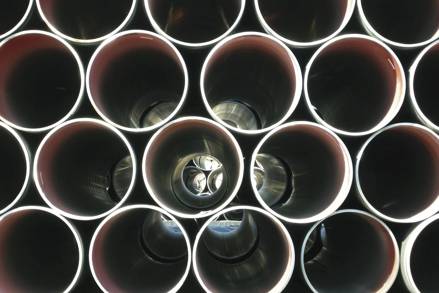storage-of-pipe-segments-at-kotka-finland-june-2008_2733_20080611.jpg