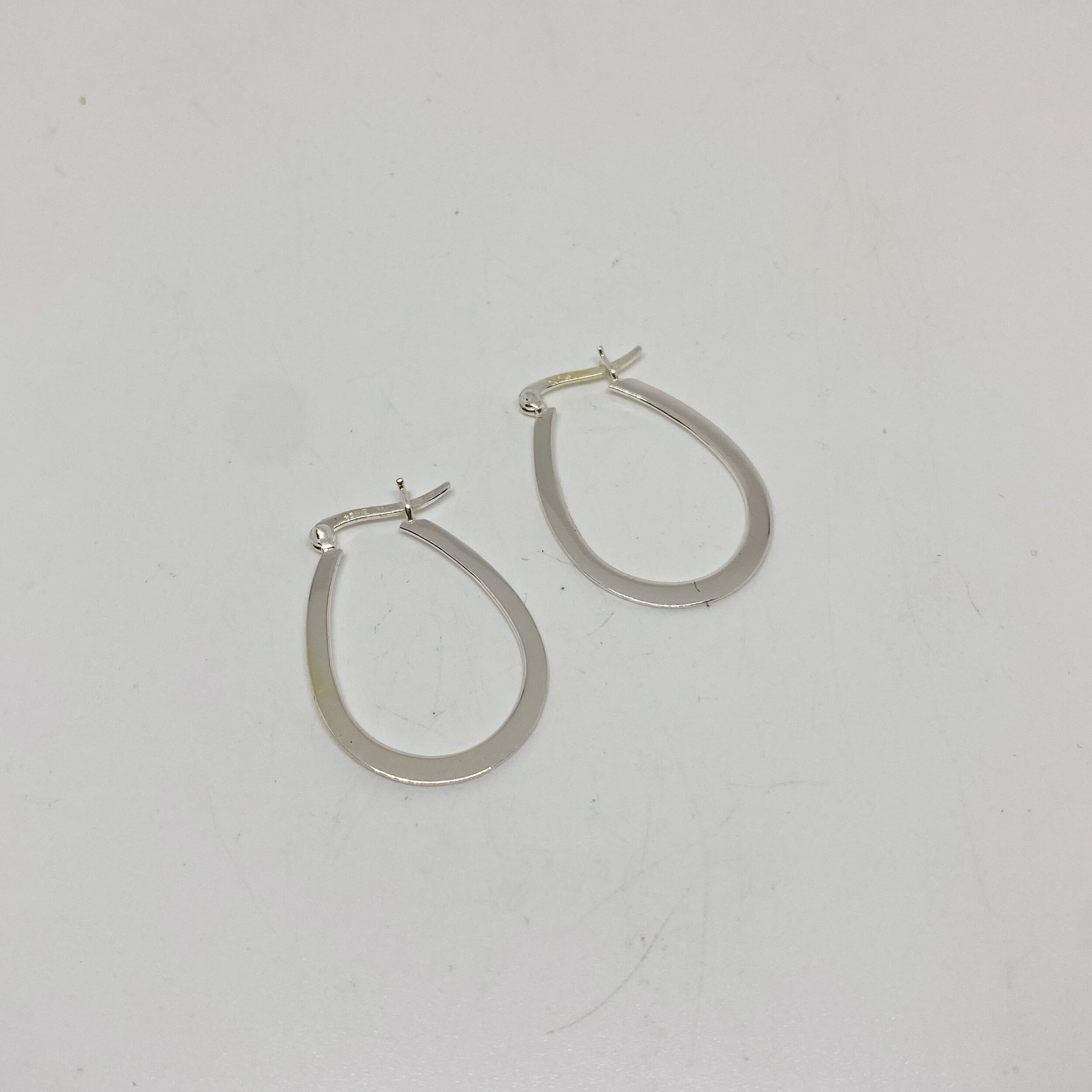 AD566B15-E024-45DA-829B-643F07E53270