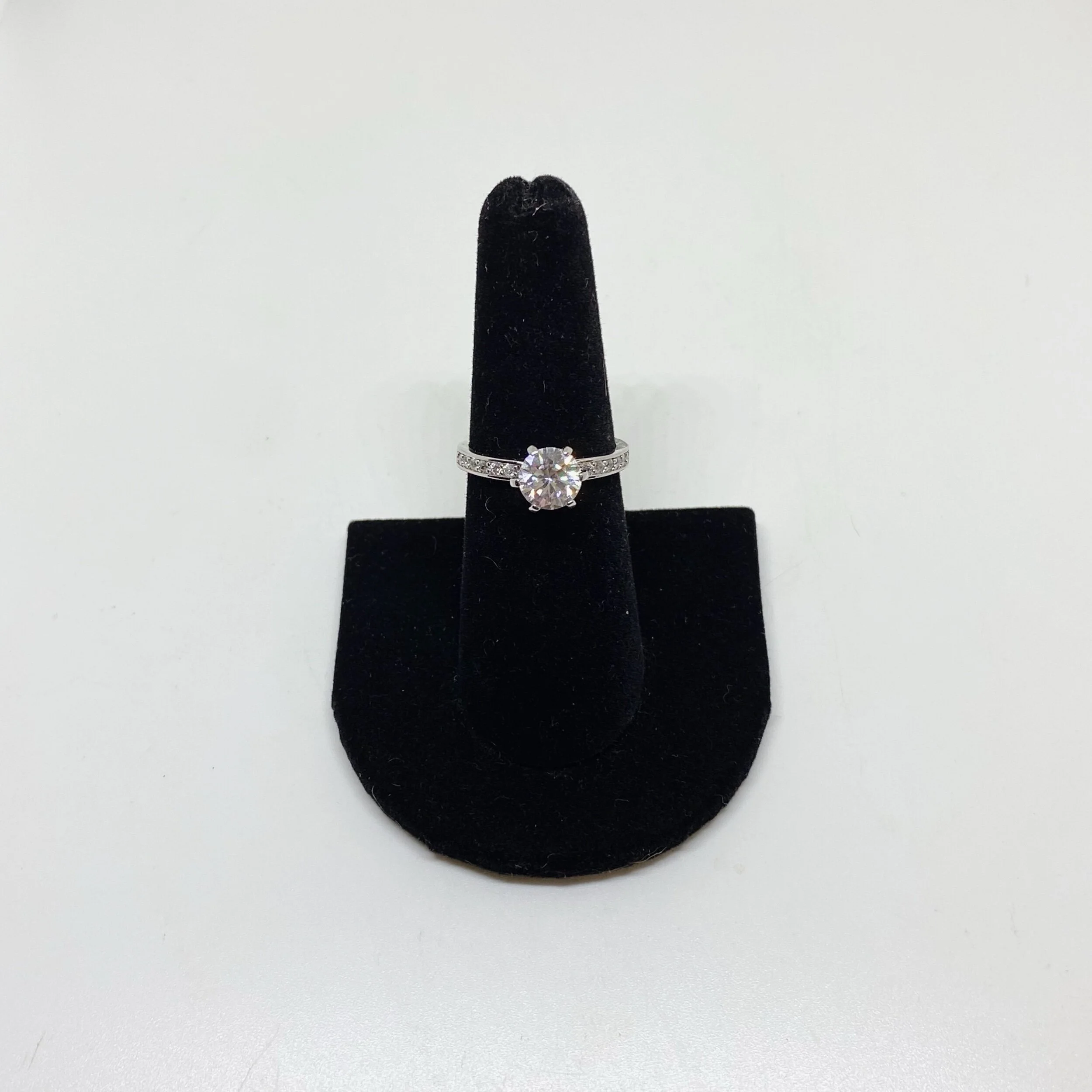 7912ACB6-BAC7-457E-ABC0-64568639C4EF