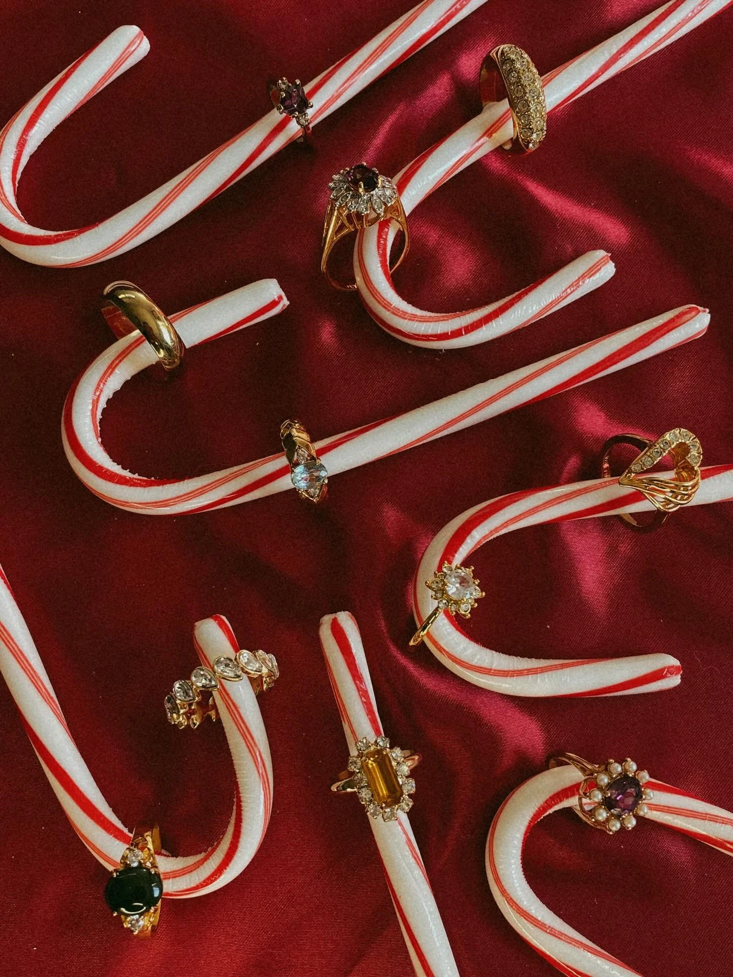 Ring in the gift season at Morgan Mars Vintage ❤️