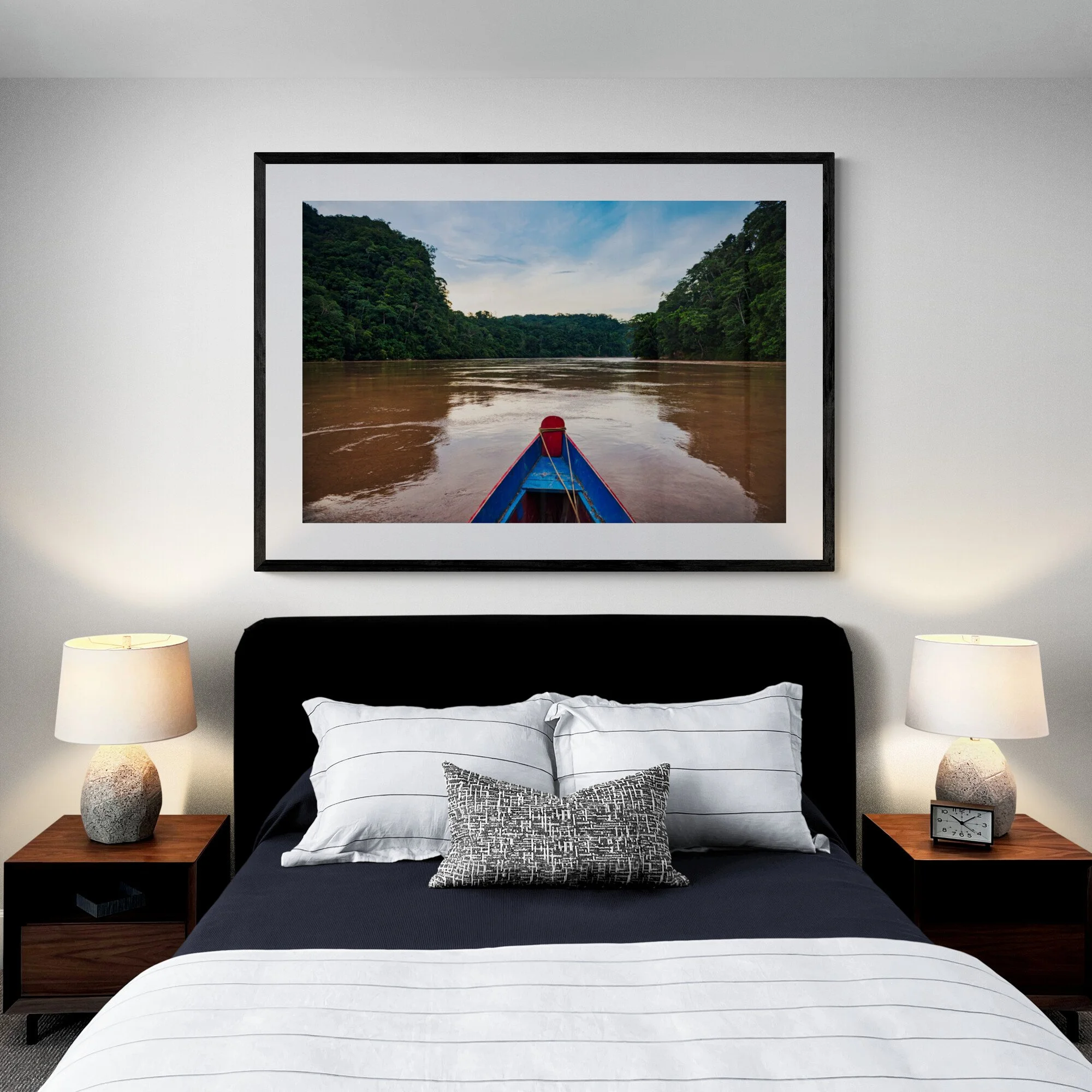 Comfy_bedroom_with_side_tables_and_lamps (1).jpg