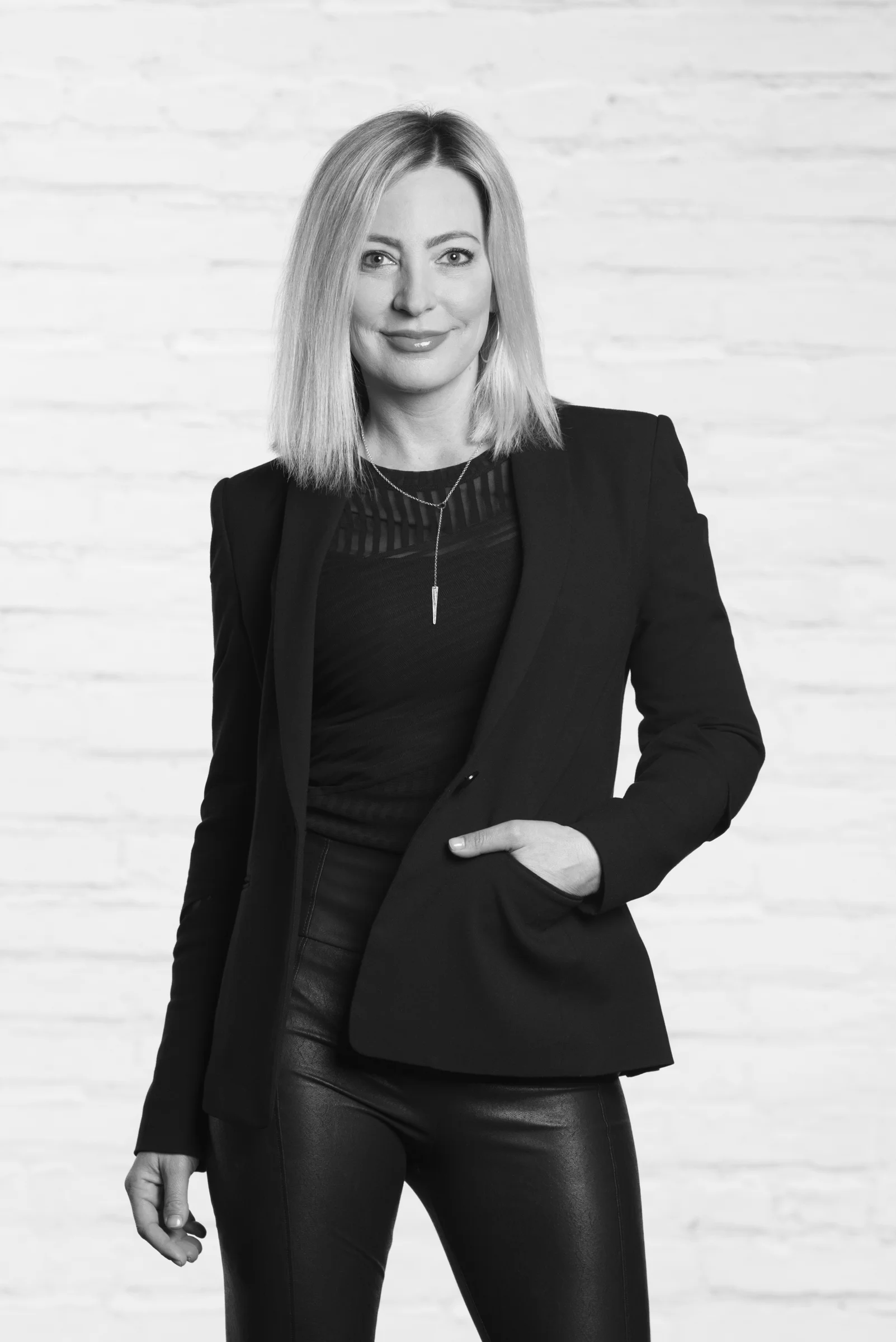 jill_caputa_bw.jpg