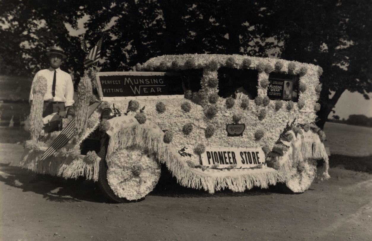 Pioneer Store Float