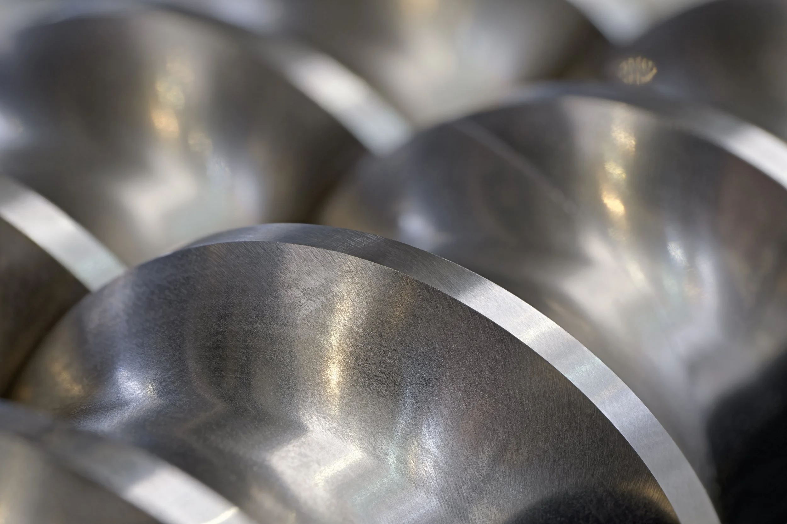 metal-screw-conveyor-component-close-up-2026-09-22-05-32-03-utc.jpg