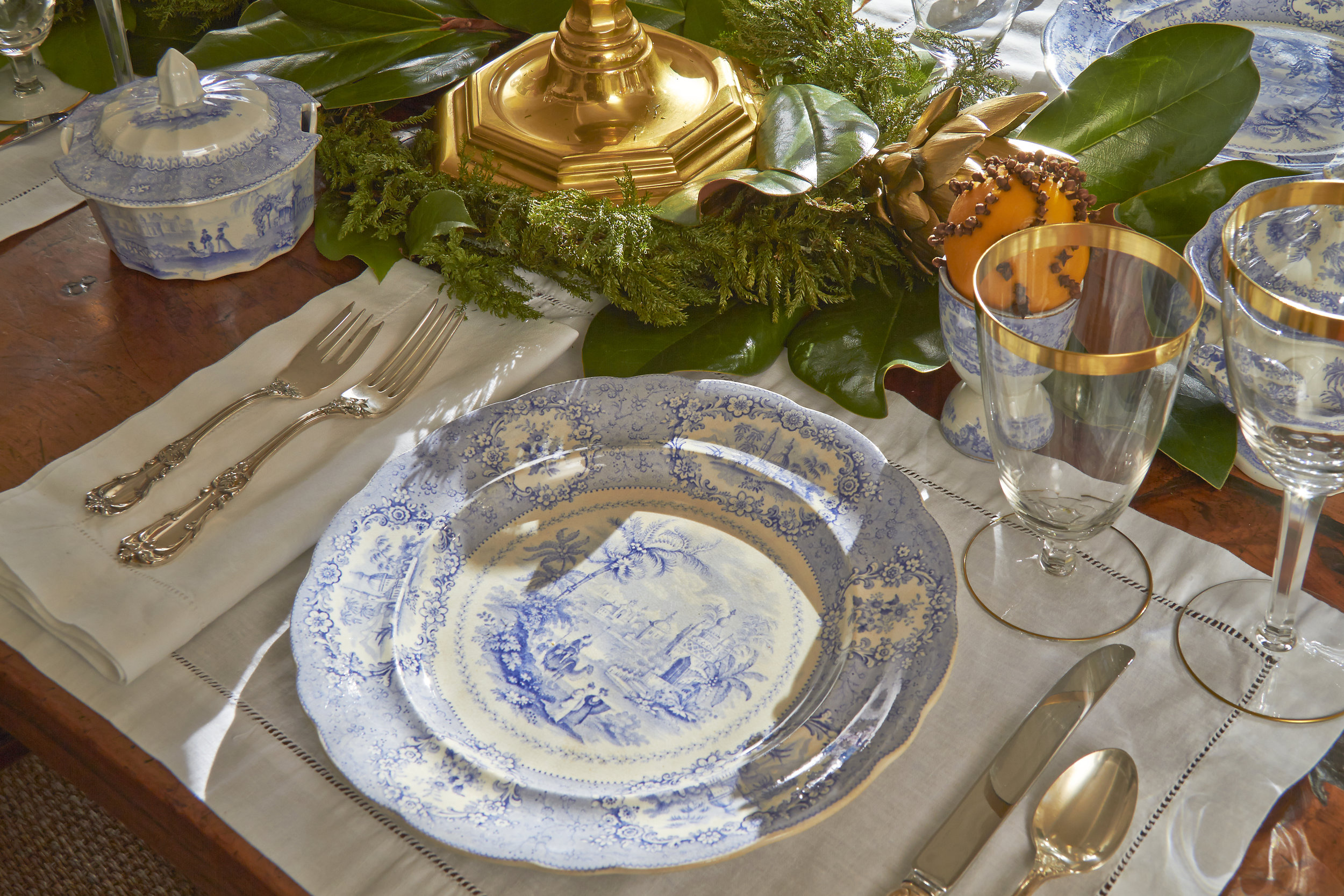 CTCG-HOLIDAY PLACE SETTING.jpg