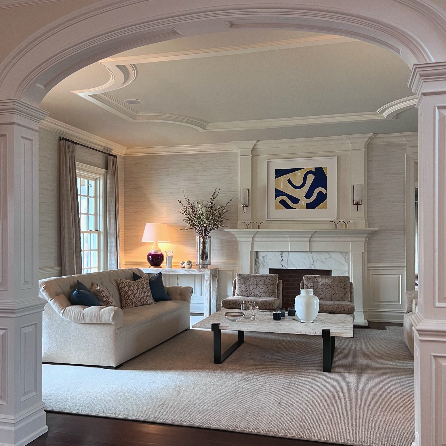More beautiful things coming for this gorgeous home &mdash; traditional architecture, but balancing it out with modern pieces, and of course just the right classic antiques.
#hilderbrandinteriors #classicinterior #newcanaanct