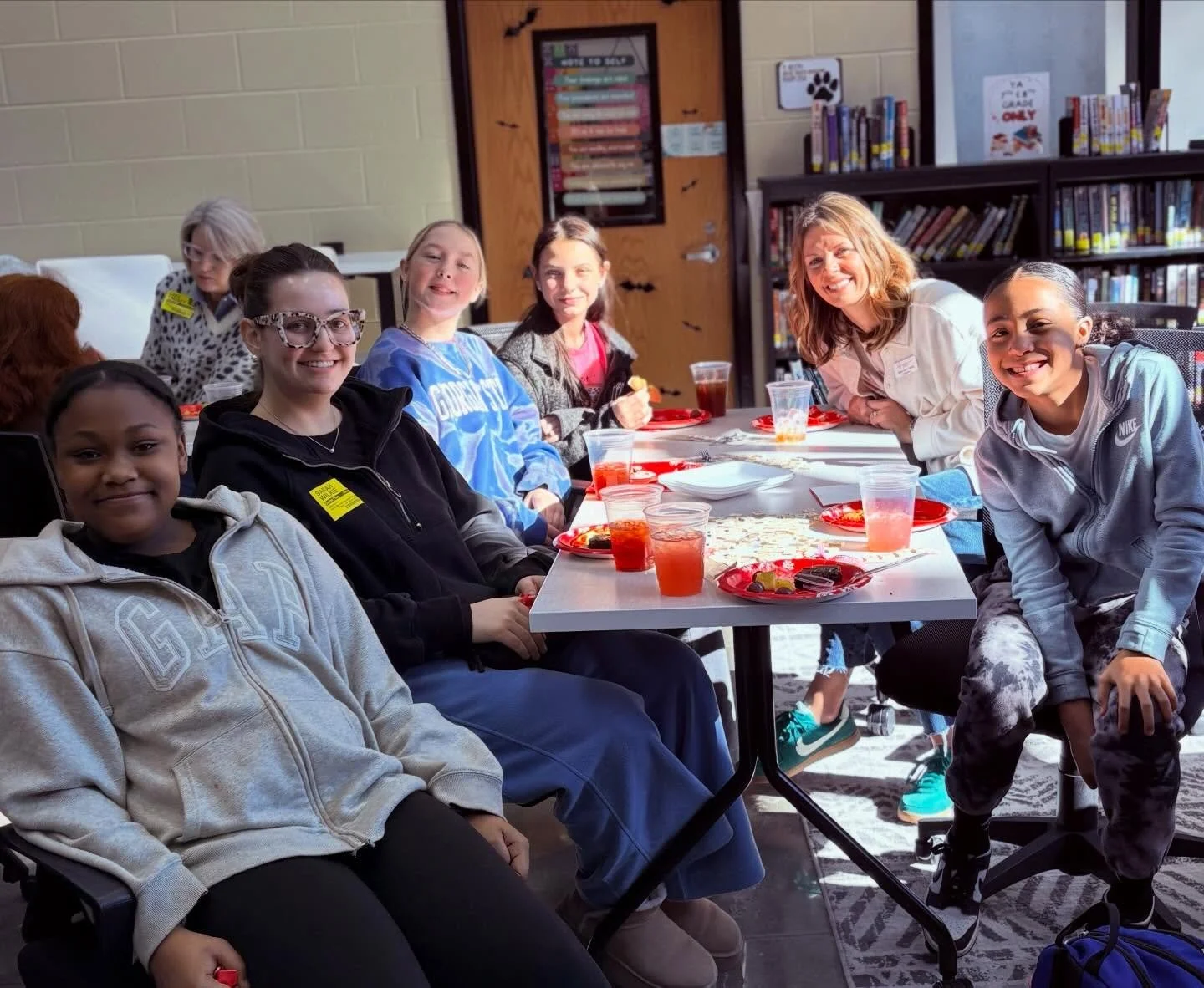 MERRY Mentoring✨We had an amazing gathering at Commerce Middle School today! Our students love the time they get to share with their mentors and especially loved the pizza party/&amp; fun craft. Of course, we had some delicious holiday desserts as we
