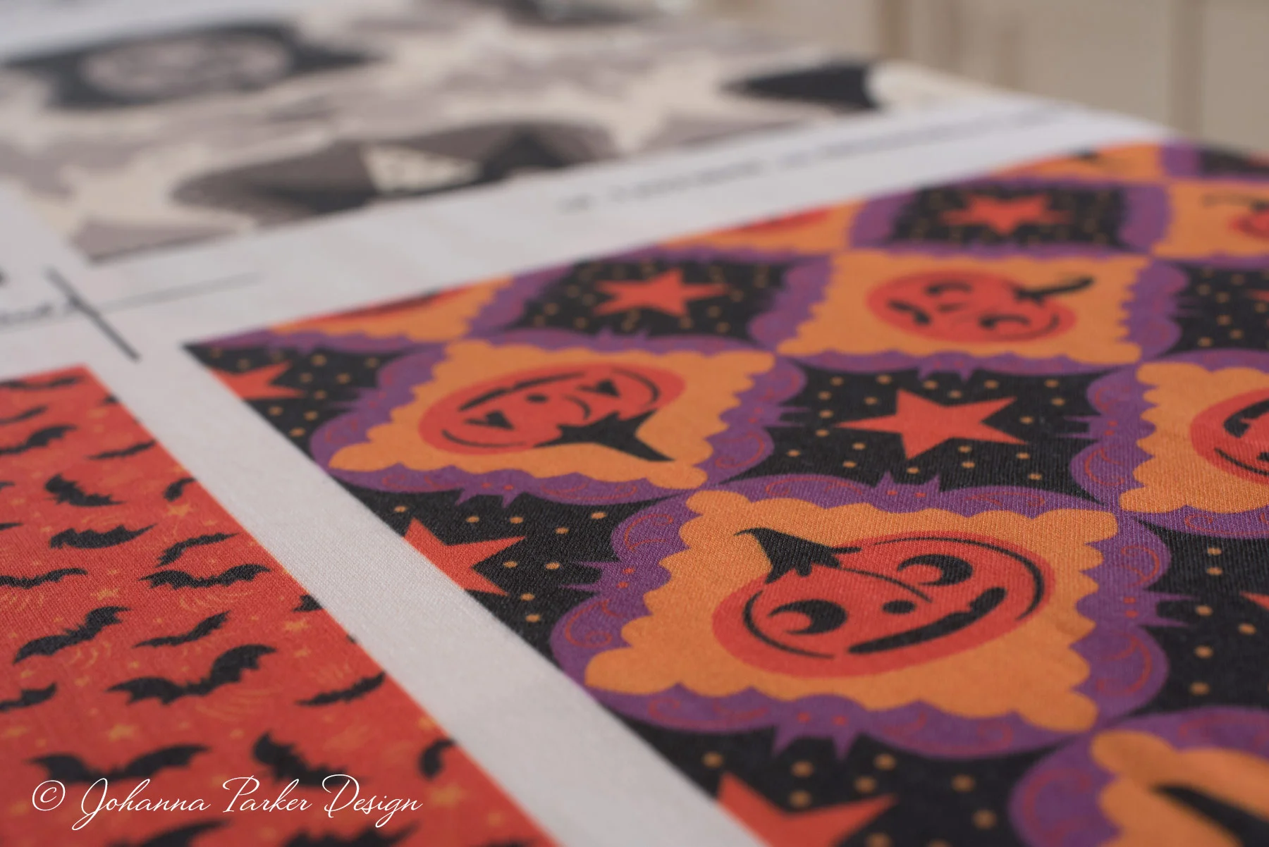 A fun & festive pair: Wild Bats on Orange small ~ and ~ Purple Bat Frame Jack-o'-lanterns