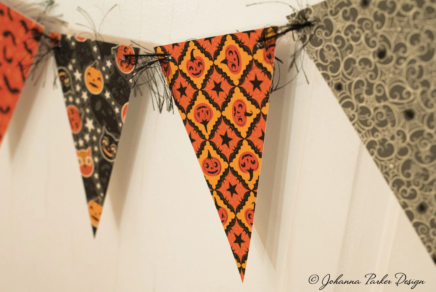 Happy-Haunters-Halloween-Garland-Pennants-2.jpg