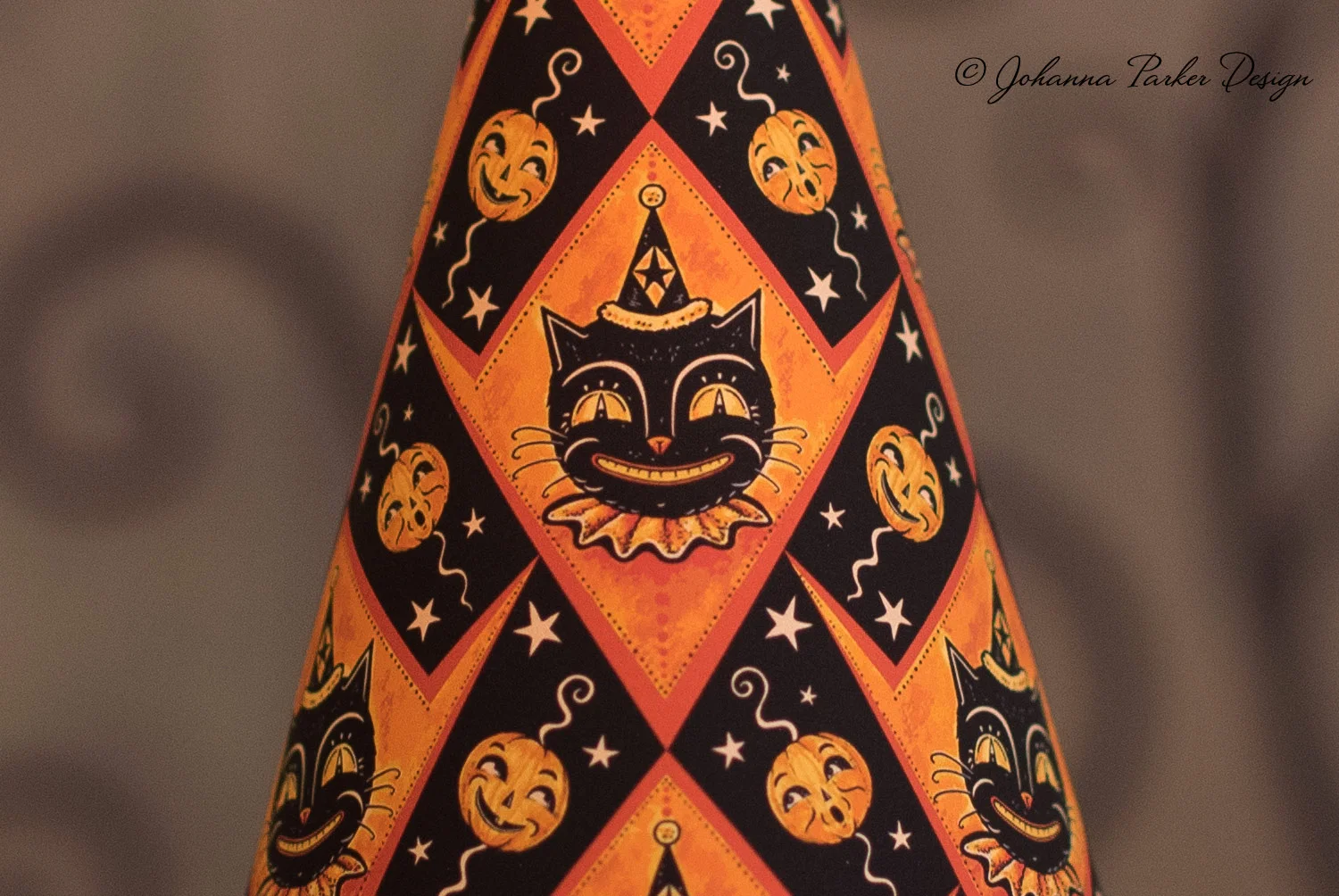 Halloween-Cats-&-Jacks-Hat-zoom-center.jpg