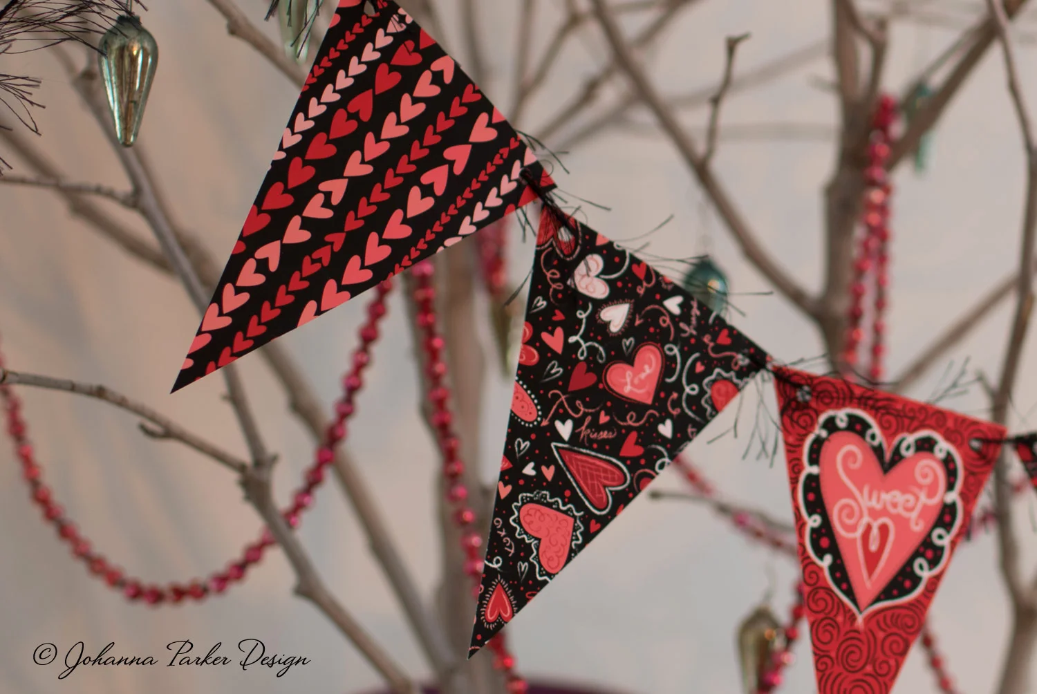 Black-Velvet-Valentine-Pennant-Garland-Johanna-Parker-strung-V1.jpg